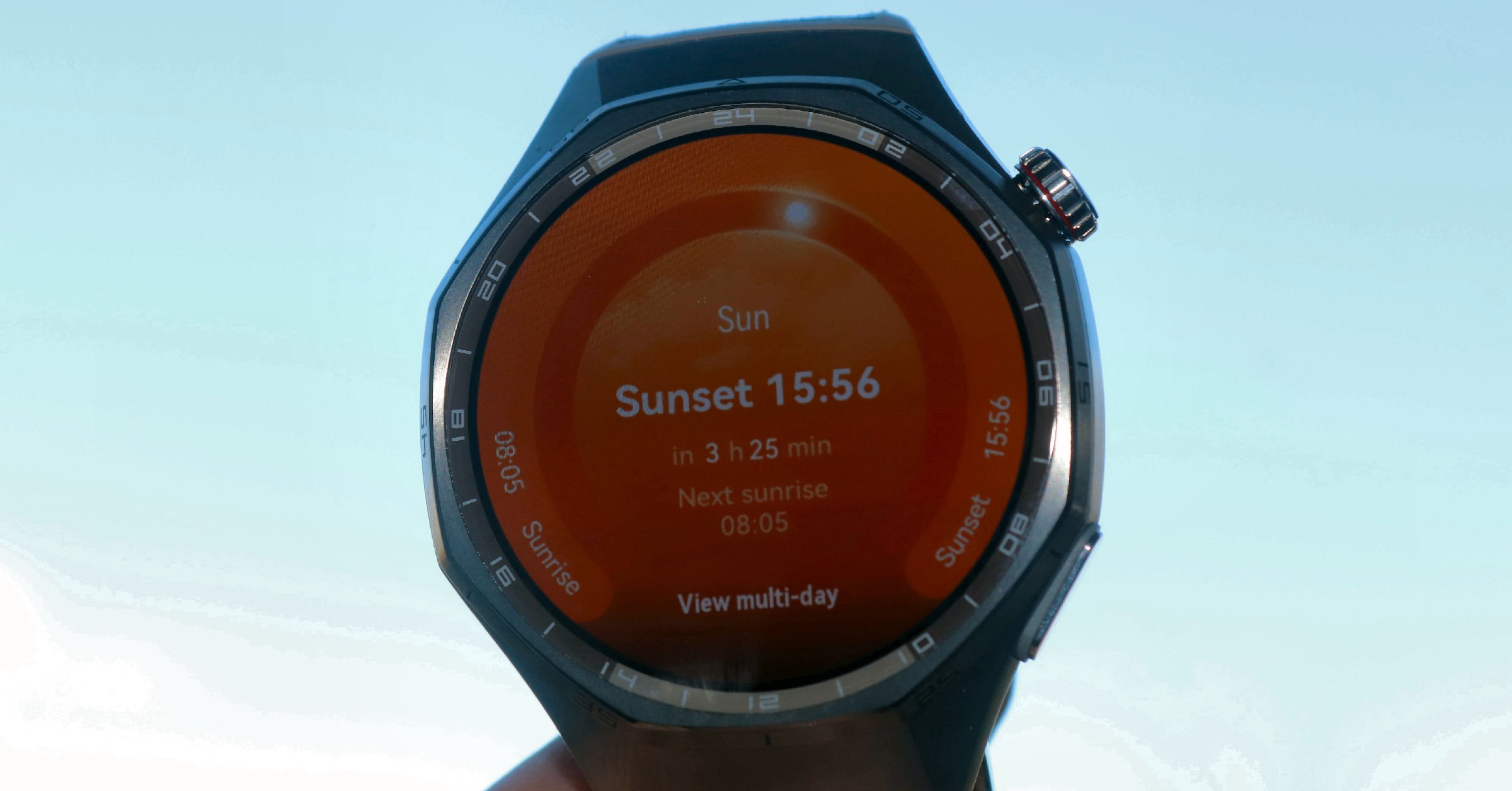 Huawei Watch GT 6 Pro 3000 nit display vibrancy outdoors