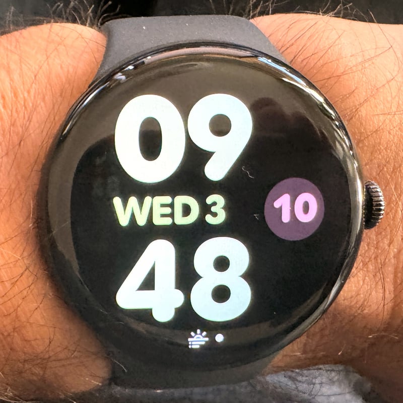 Pixel Watch 4 Bold Utility Watch Face with large, legible digital time and complications