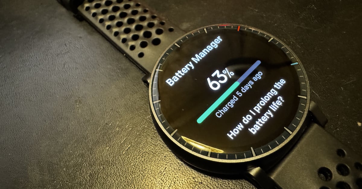 Amazfit Active MAX smartwatch displaying 63% battery after 5 days, showing extended software support model