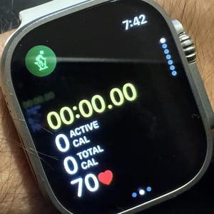 Apple Watch Ultra 3 Workout App - Typical Workout Layout Page