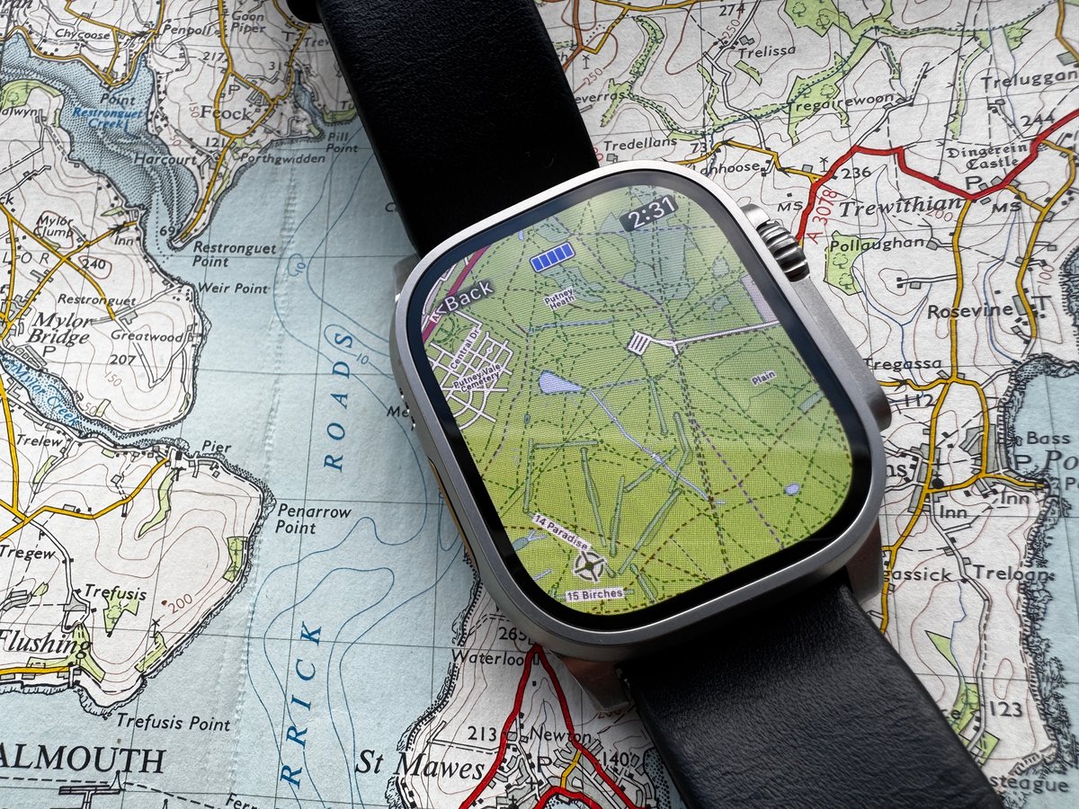Apple watch Ultra 3 shwoing many trails on a detailed map from theworkoutdoors app.