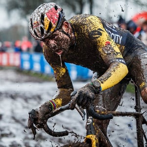 Category Bronze - Pim Waslander - Wout van Aert, Cyclocross in optima forma at Dendermonde, Belgium