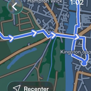 Komoot Apple Watch App - mid navigation arrows show the way