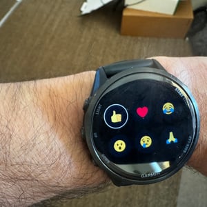 Conenct IQ Garmin WhatsApp app 6 emoji reactions