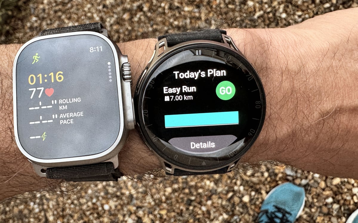 Amazfit Cheetah 2 Pro showing today's running plan, worn alongside Apple Watch Ultra 3