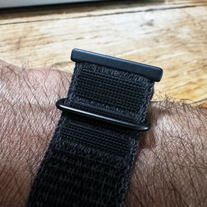 Garmin CIRQA 2 piece velcro and look securing mechanism