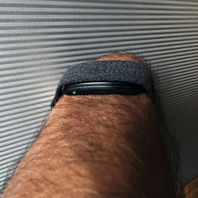 Garmin CIRQA LED side view, illuminated