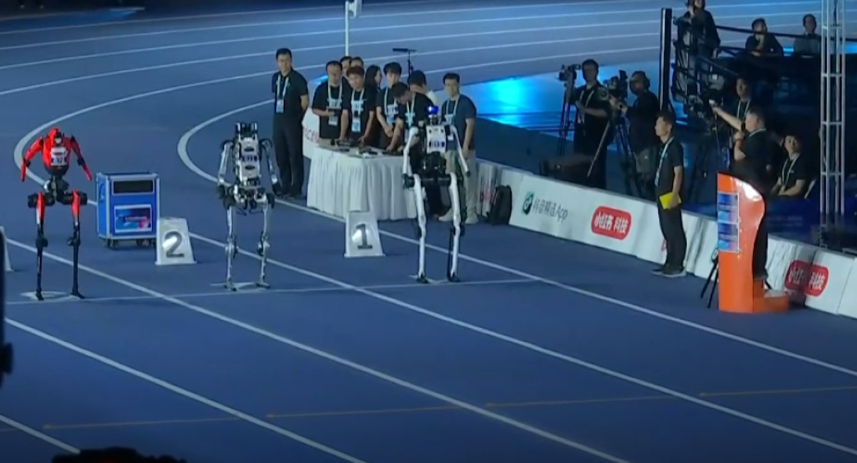 Honor Lightning humanoid robot sprinting