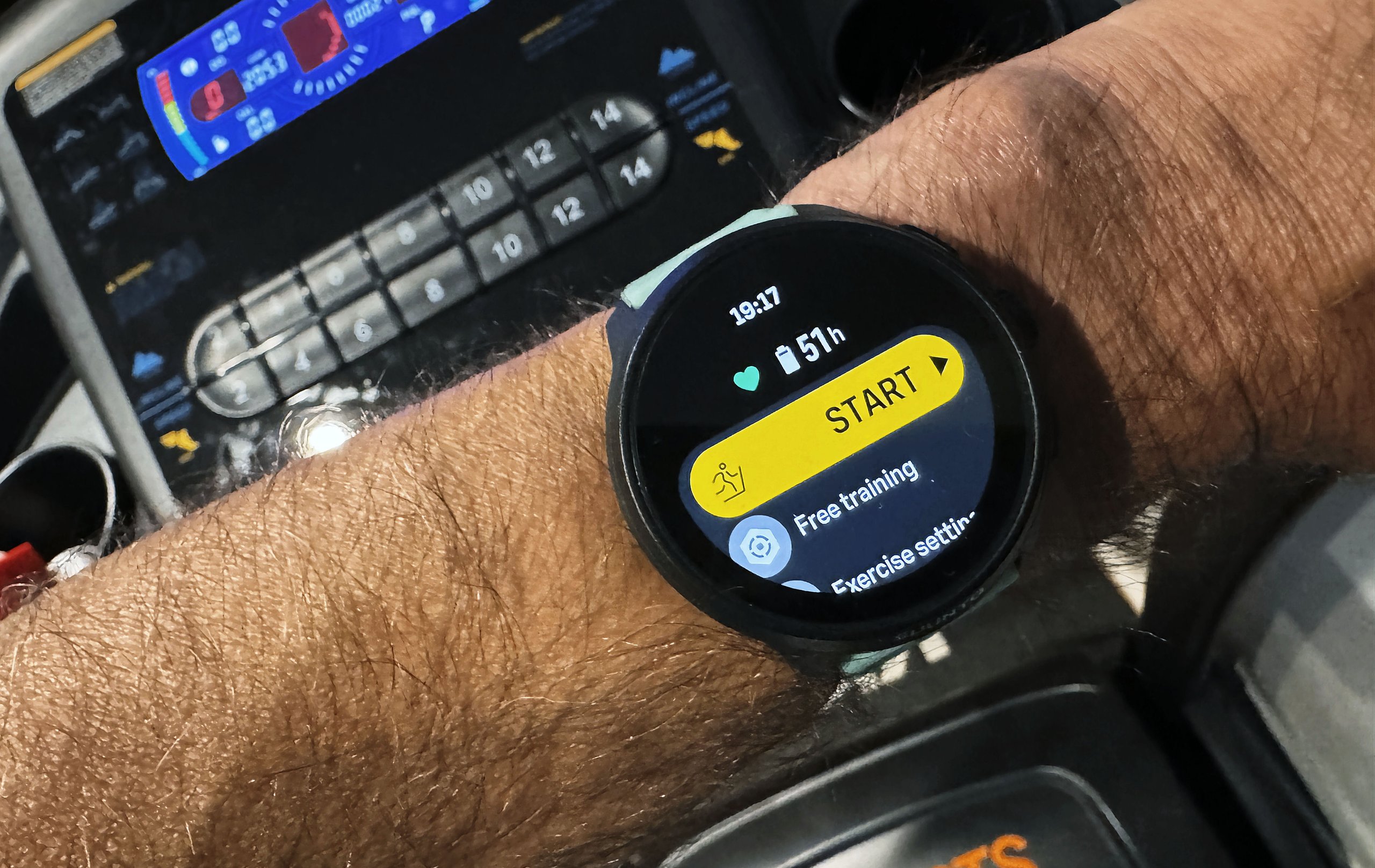 Suunto Run 2 treadmill heart rate test setup