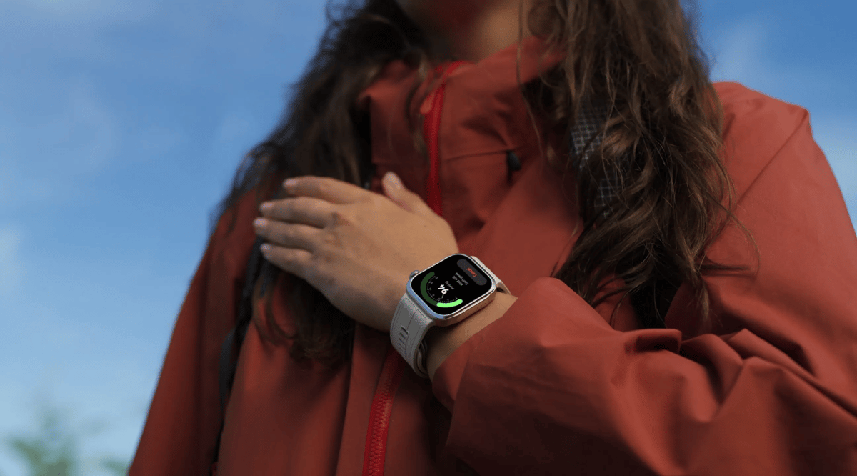 Huawei Watch D3 blood pressure smartwatch with inflatable cuff strap