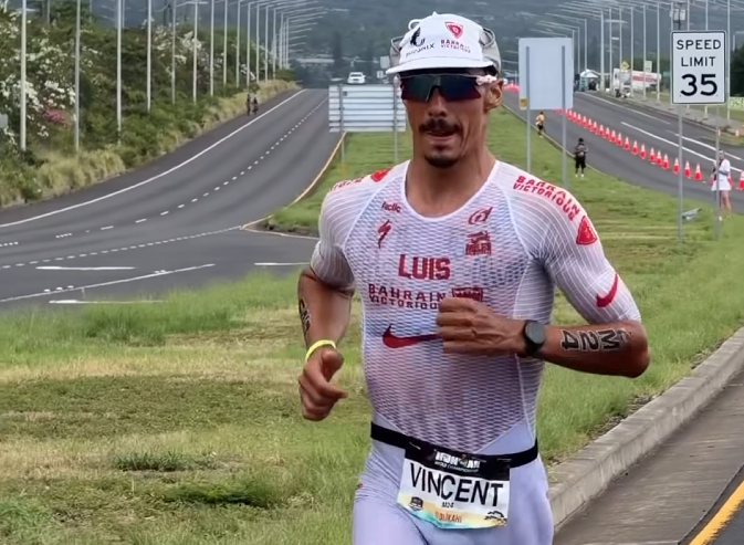 Vincent Luis running at Kona 2026 wearing a black Coros Pace 4, the fastest watch at Kona