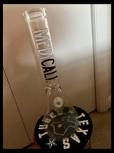 Preview pic of Medicali 14” Beaker