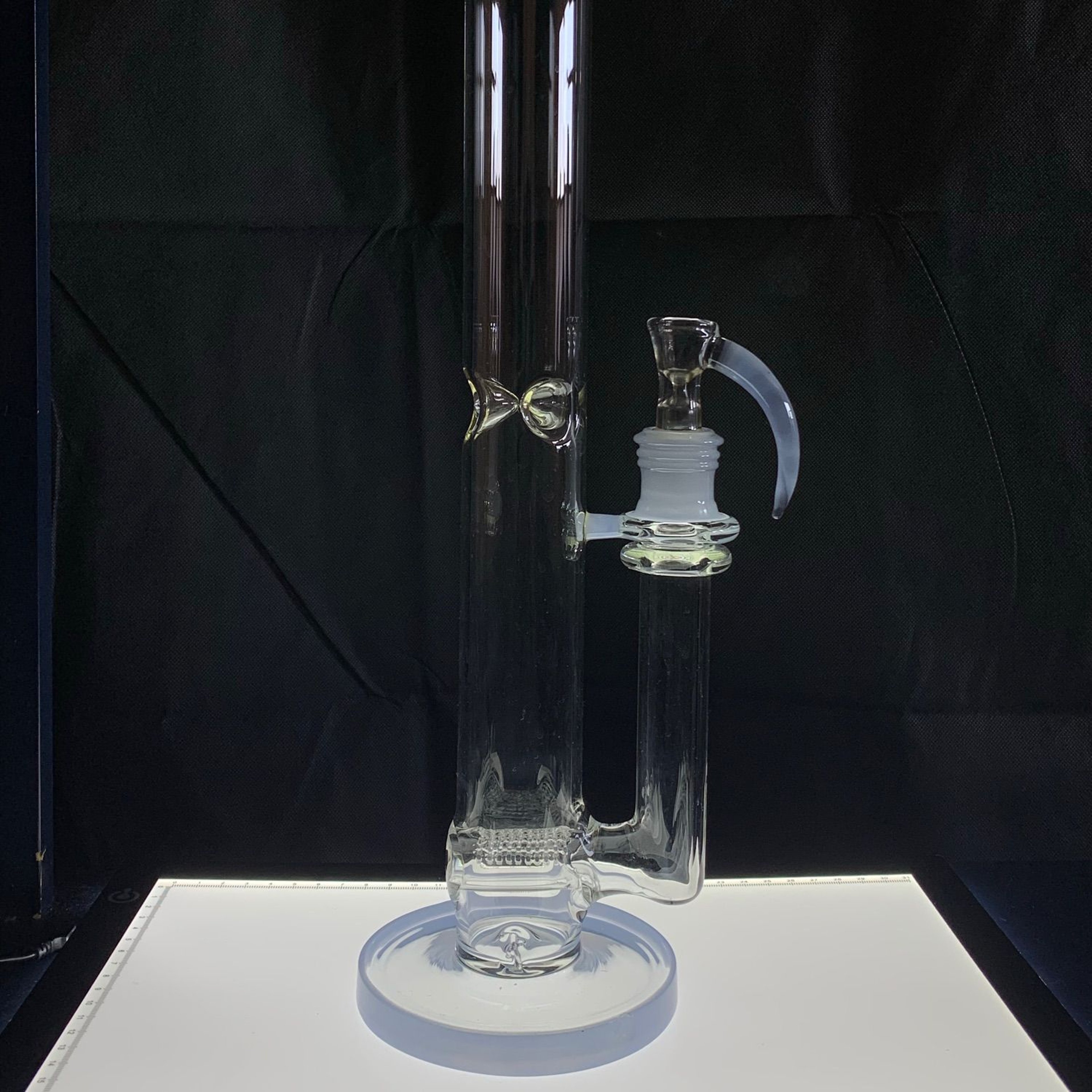 AshMe Glass 80 hole stem line image 0
