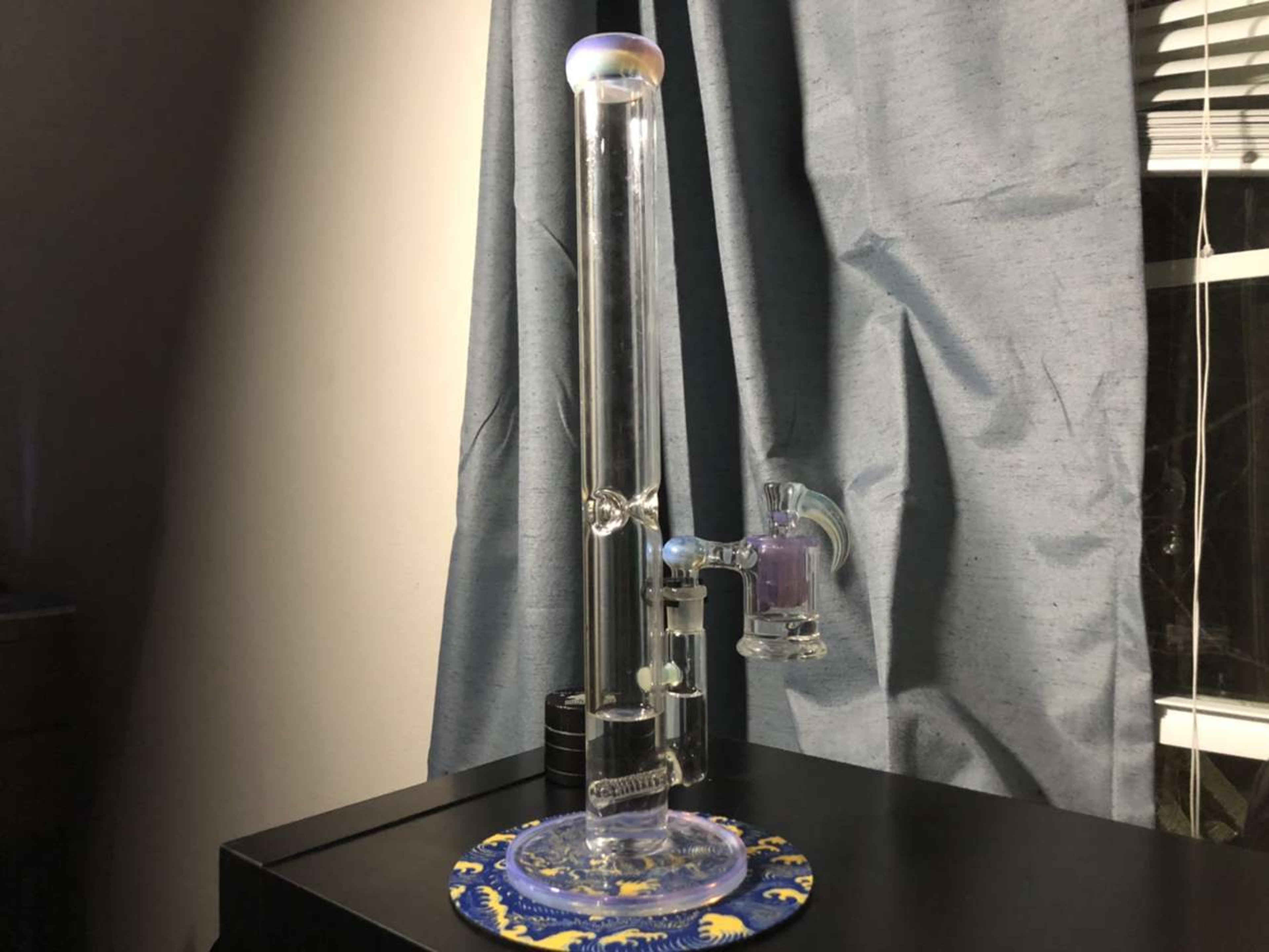 Ashme Glass 60 hole stacker image 0