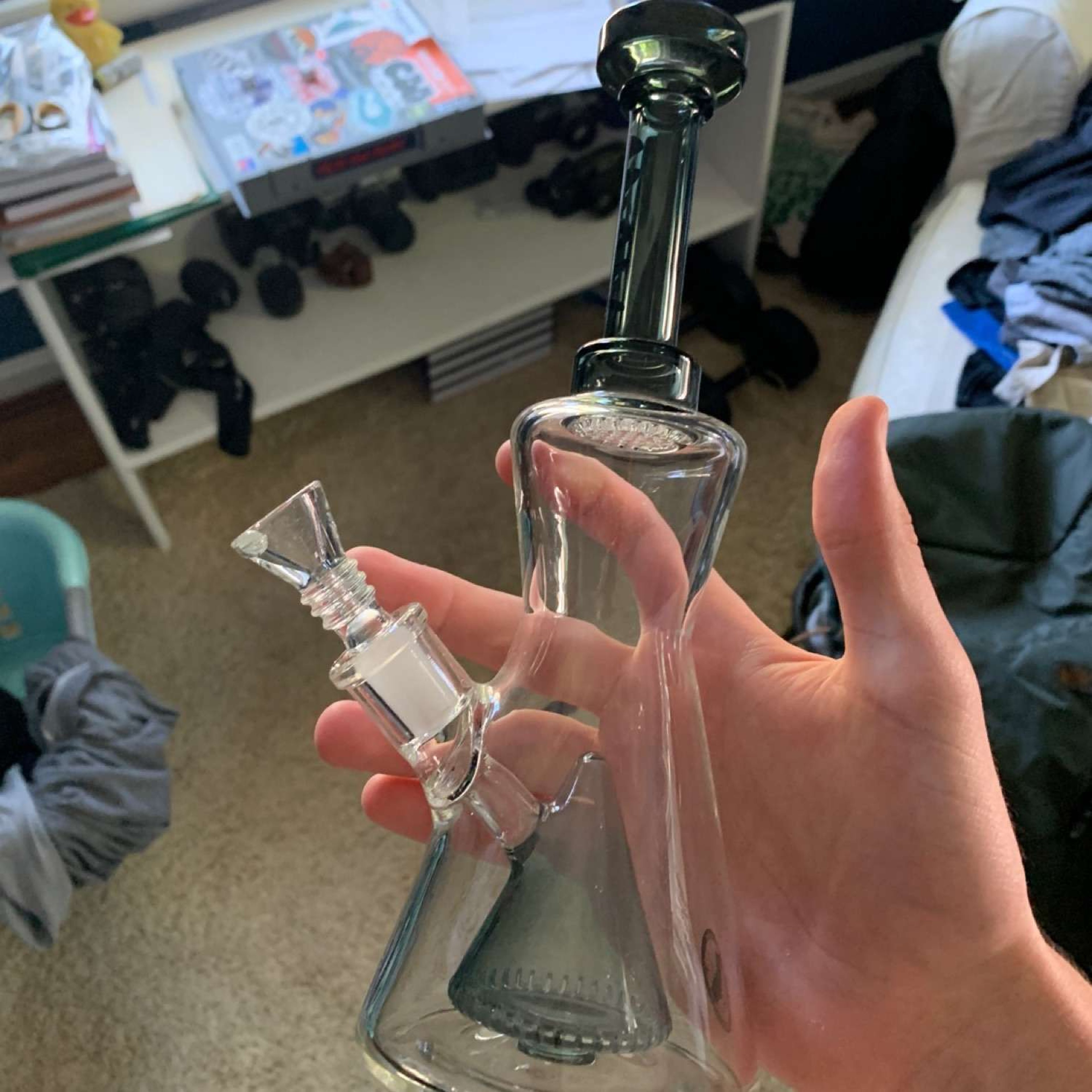 Preview pic of MAV pyramid hourglass waterpipe