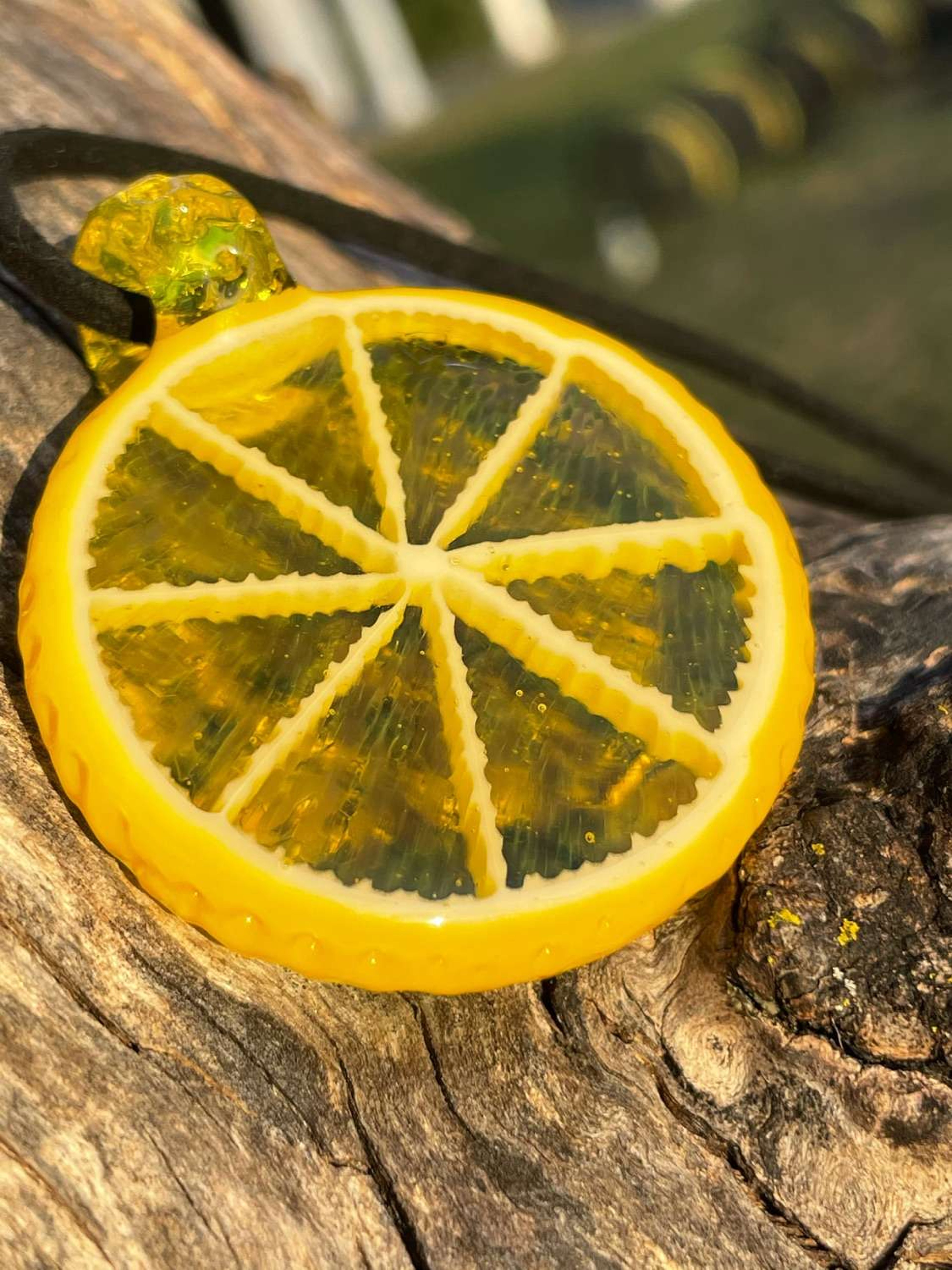 Lyons Lemon Slice image 0