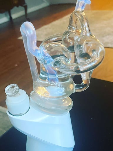 Preview pic of Rebelz glass double recycler 