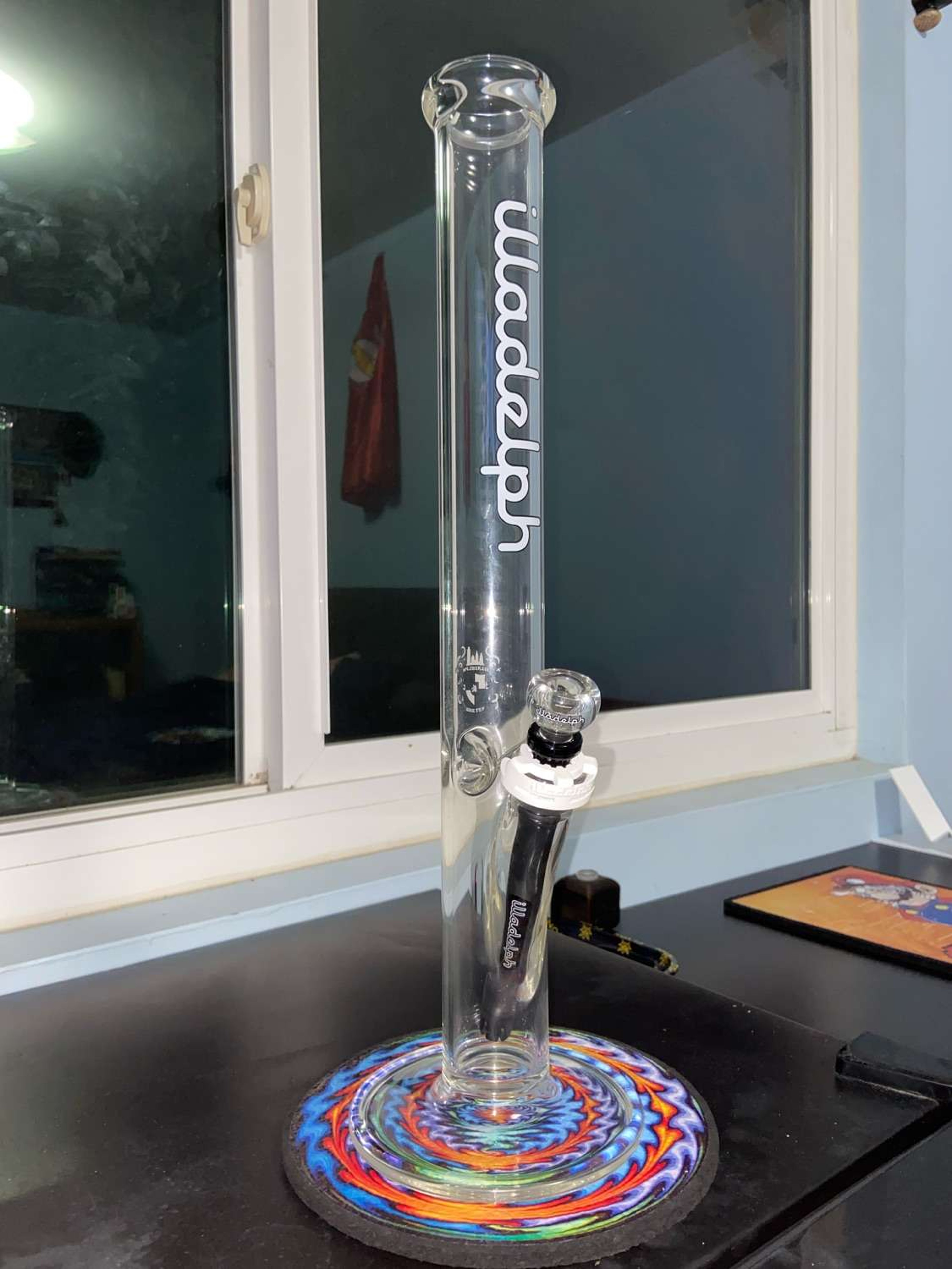 Medium White Label Illadelph Straight Shot image 0