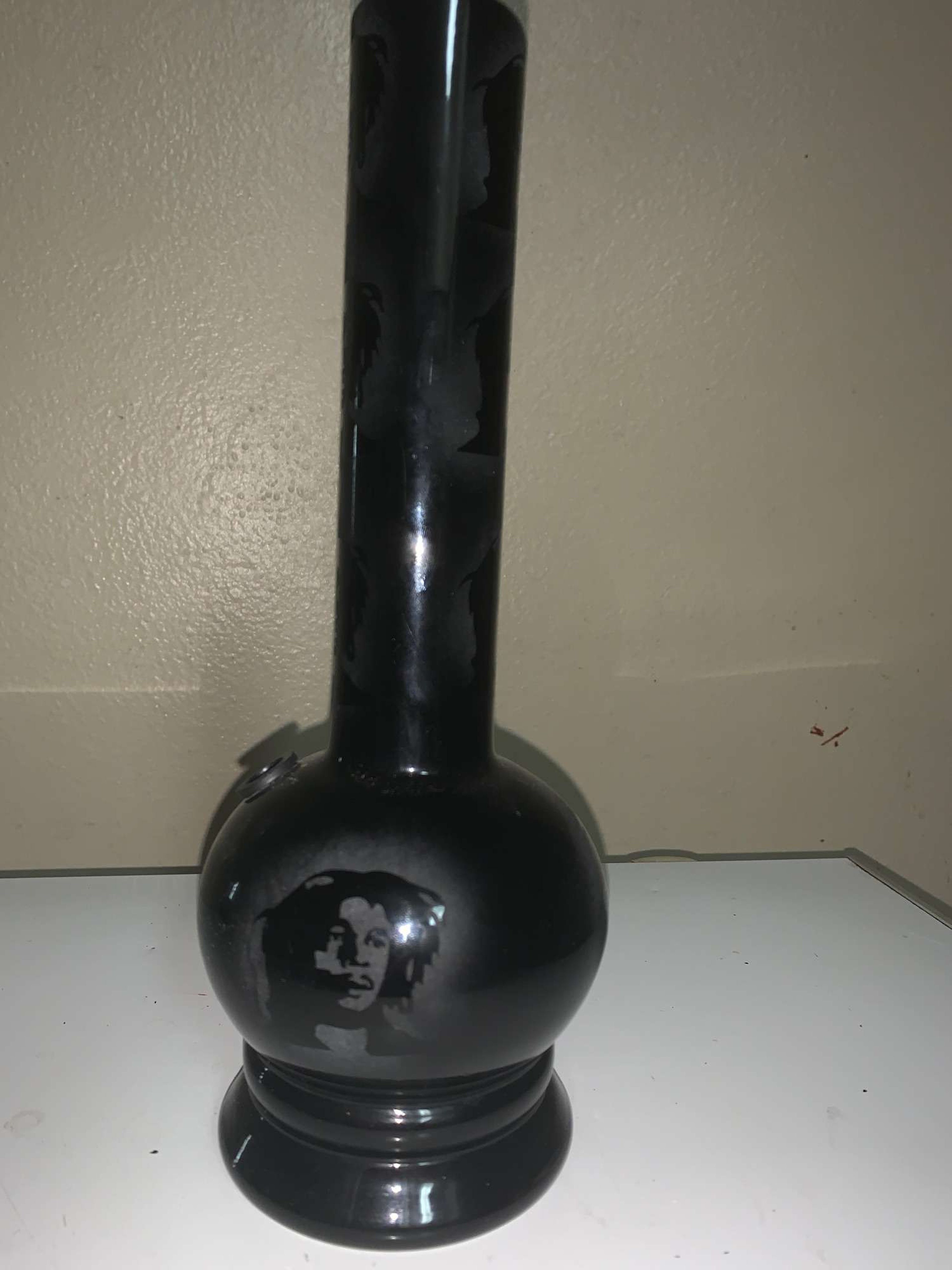 Bob Marley bong image 0
