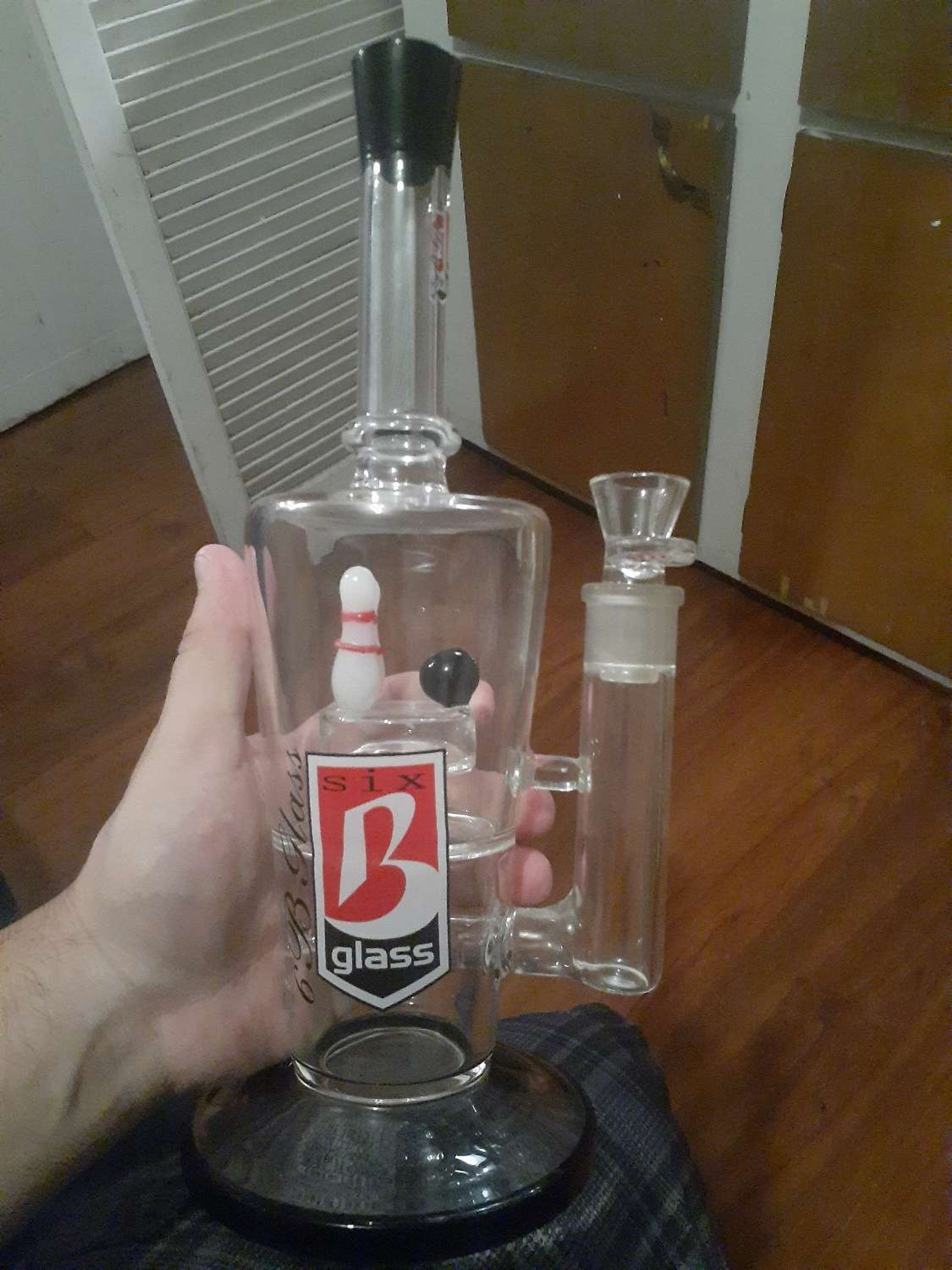 6 B Glass image 0