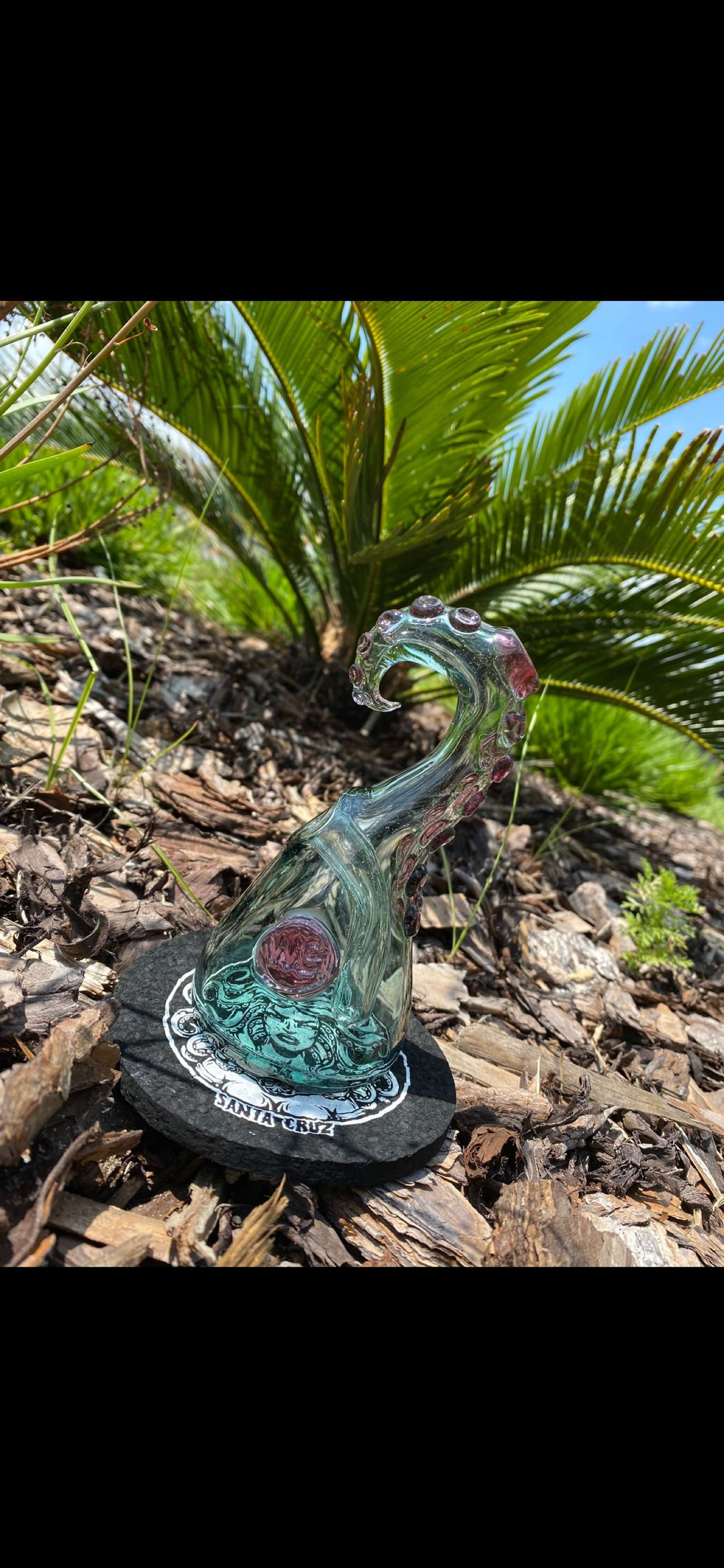 Preview pic of Wicked Glass Tentacle Traveler 