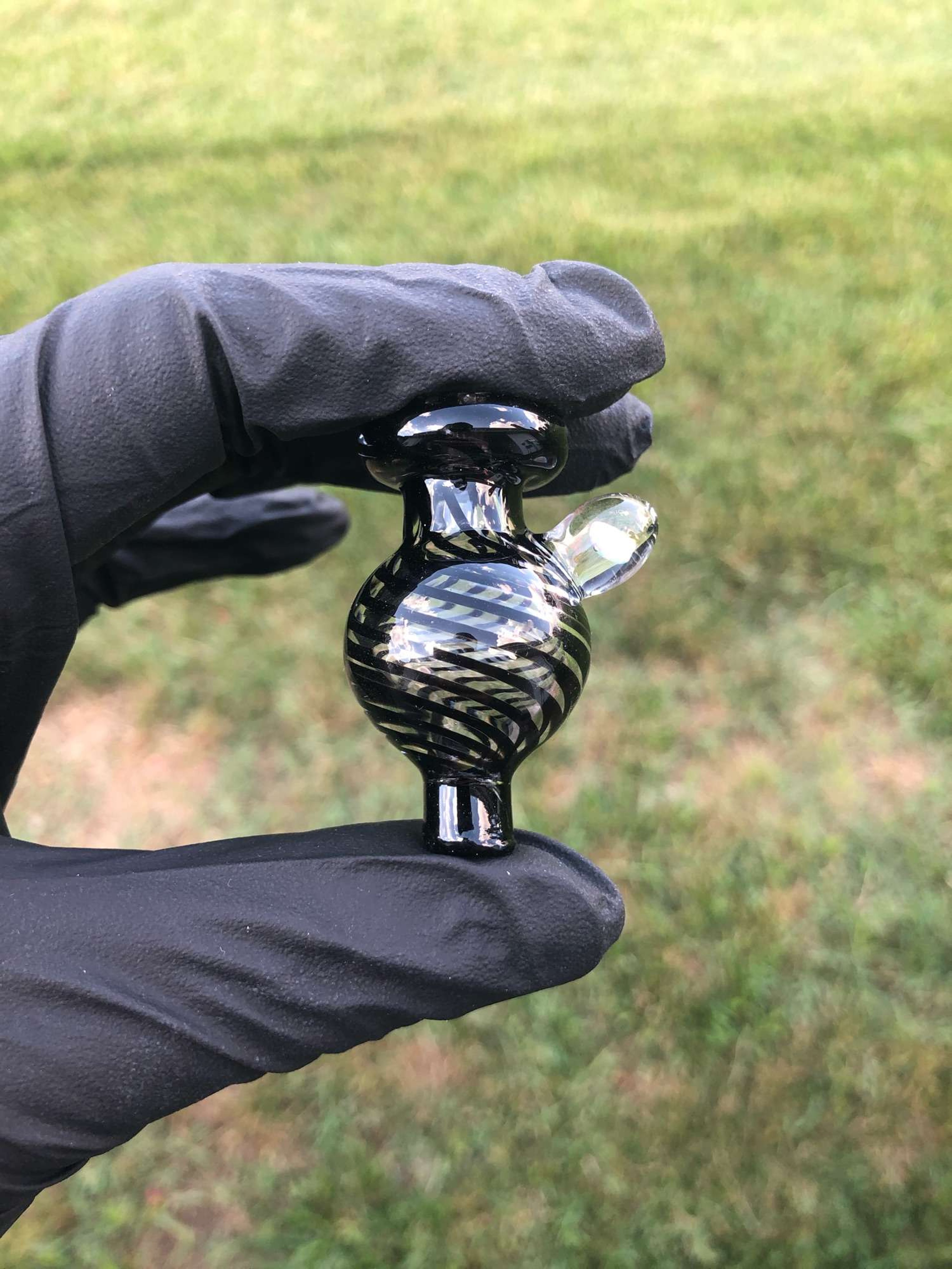 Preview pic of Black lined bubble cap