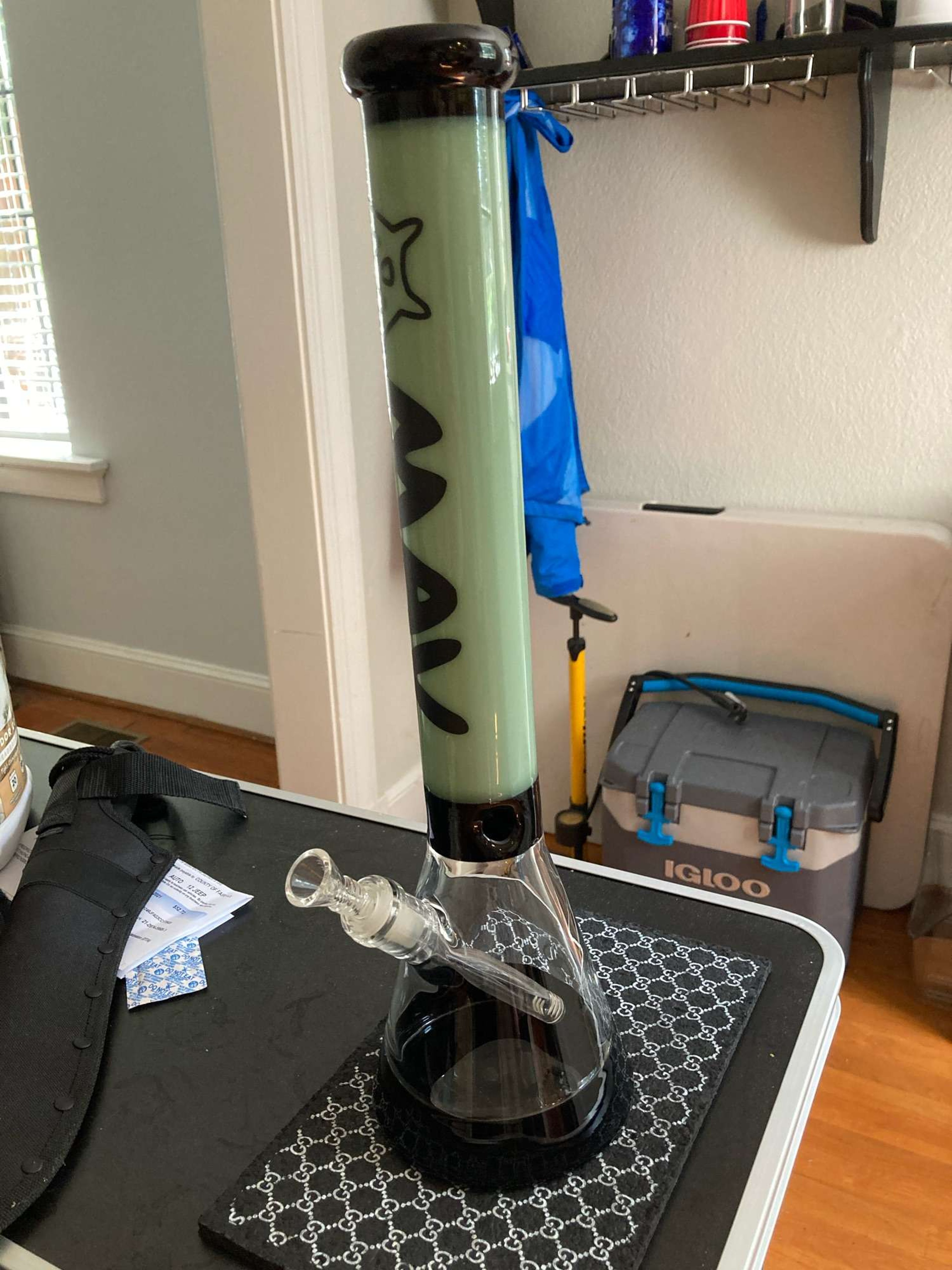 Preview pic of 18In accented Mav beaker 