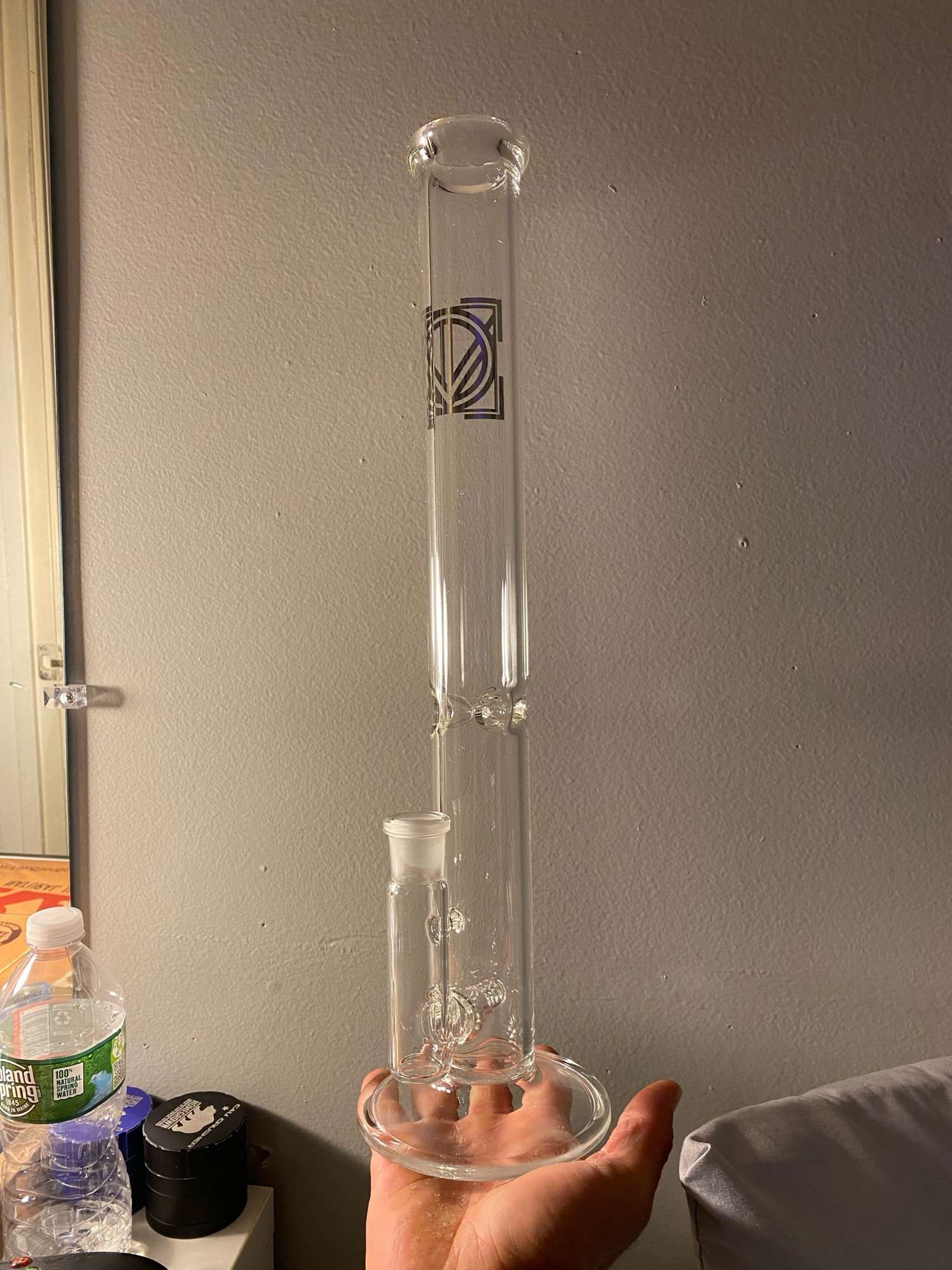 Licit Glass image 0
