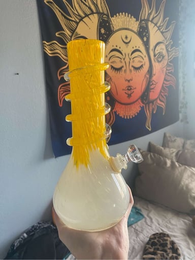 Preview pic of Hippy Beaker Bong 