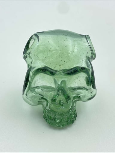 Preview pic of Sweeney Mini Skull Pendy