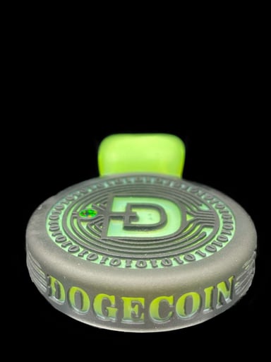 Preview pic of GlassMaze “DOGECOIN” Pendant 2
