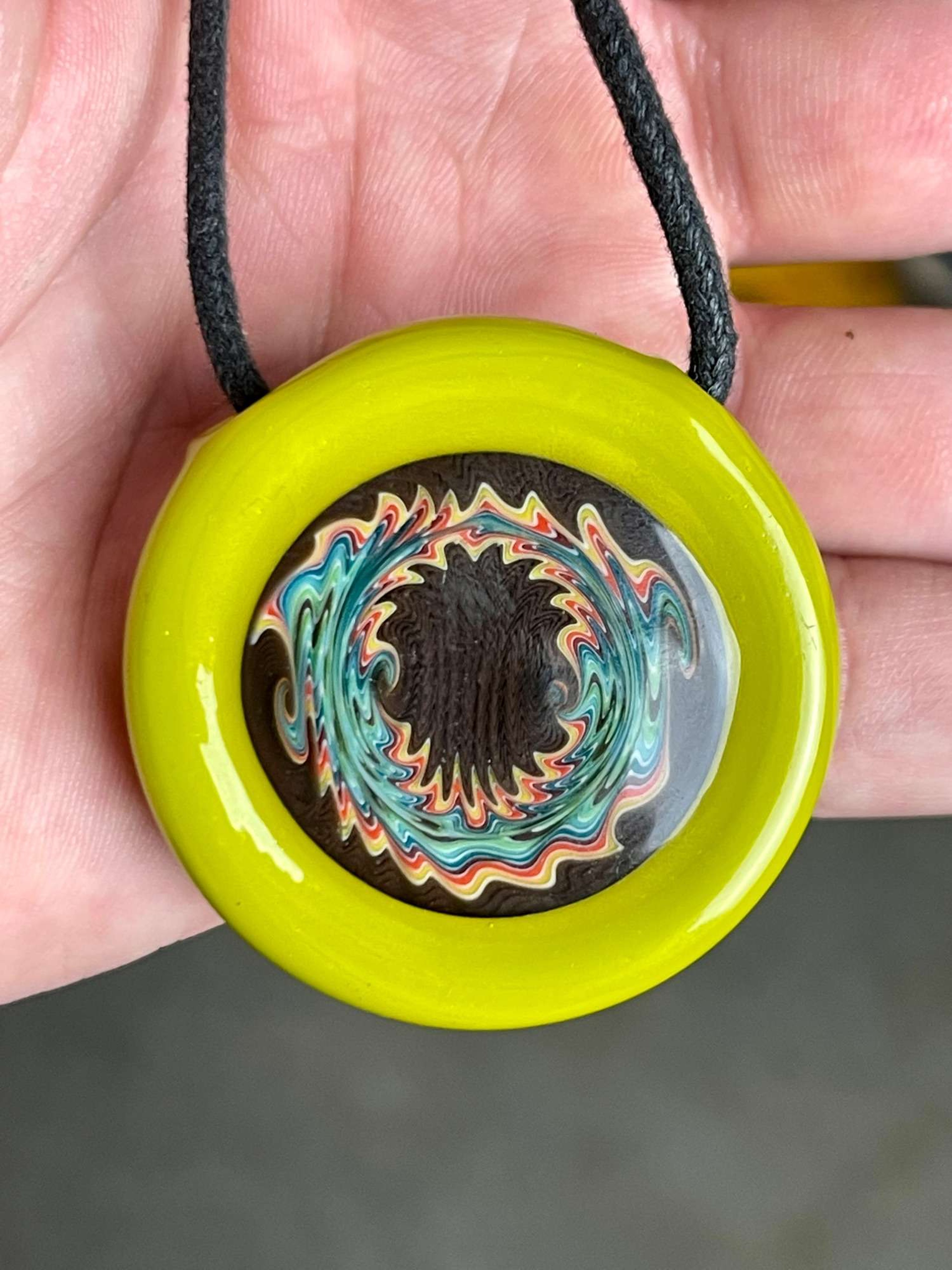 Preview pic of WigWag pendant