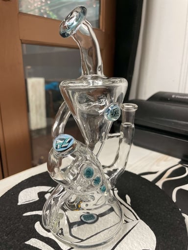 Preview pic of Riel glass 2021 Penetration Tornado Recycler 