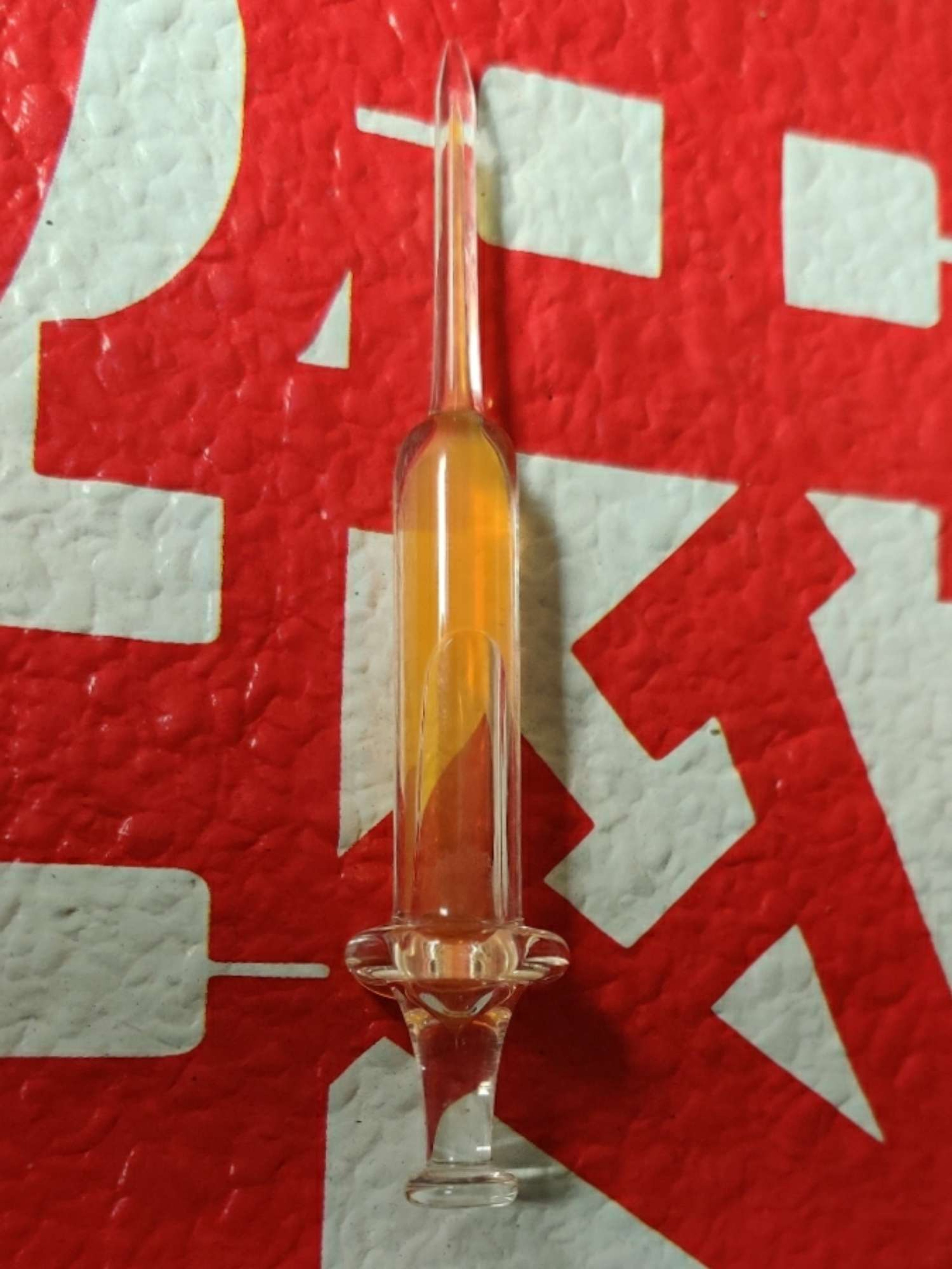 Preview pic of Hawk glass syringe dabber 