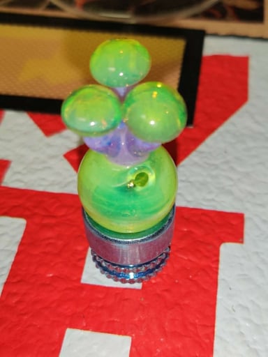 Preview pic of Bellz glass shrooms carb cap