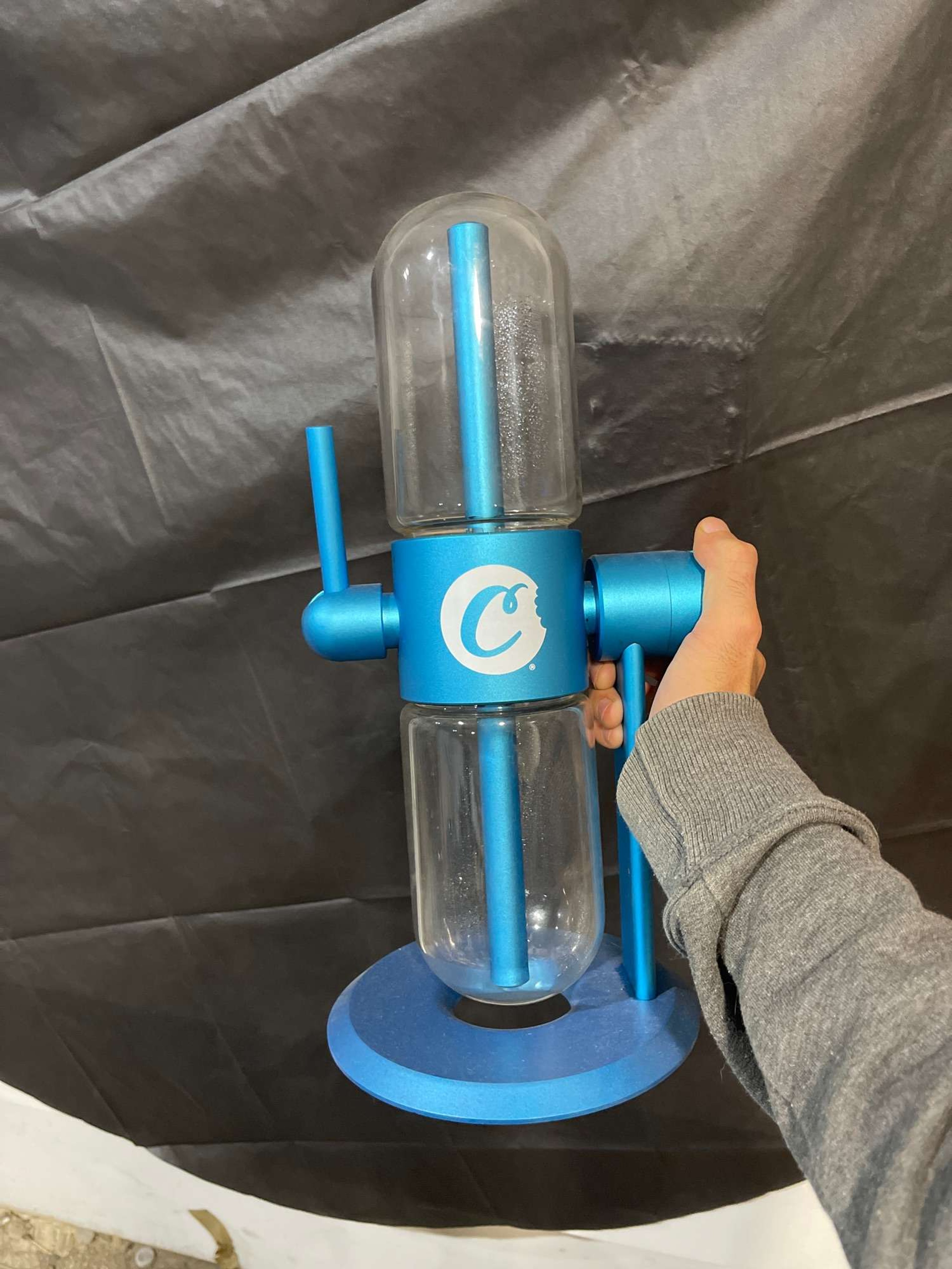 Preview pic of Stunden  x cookies gravity bong pipe 