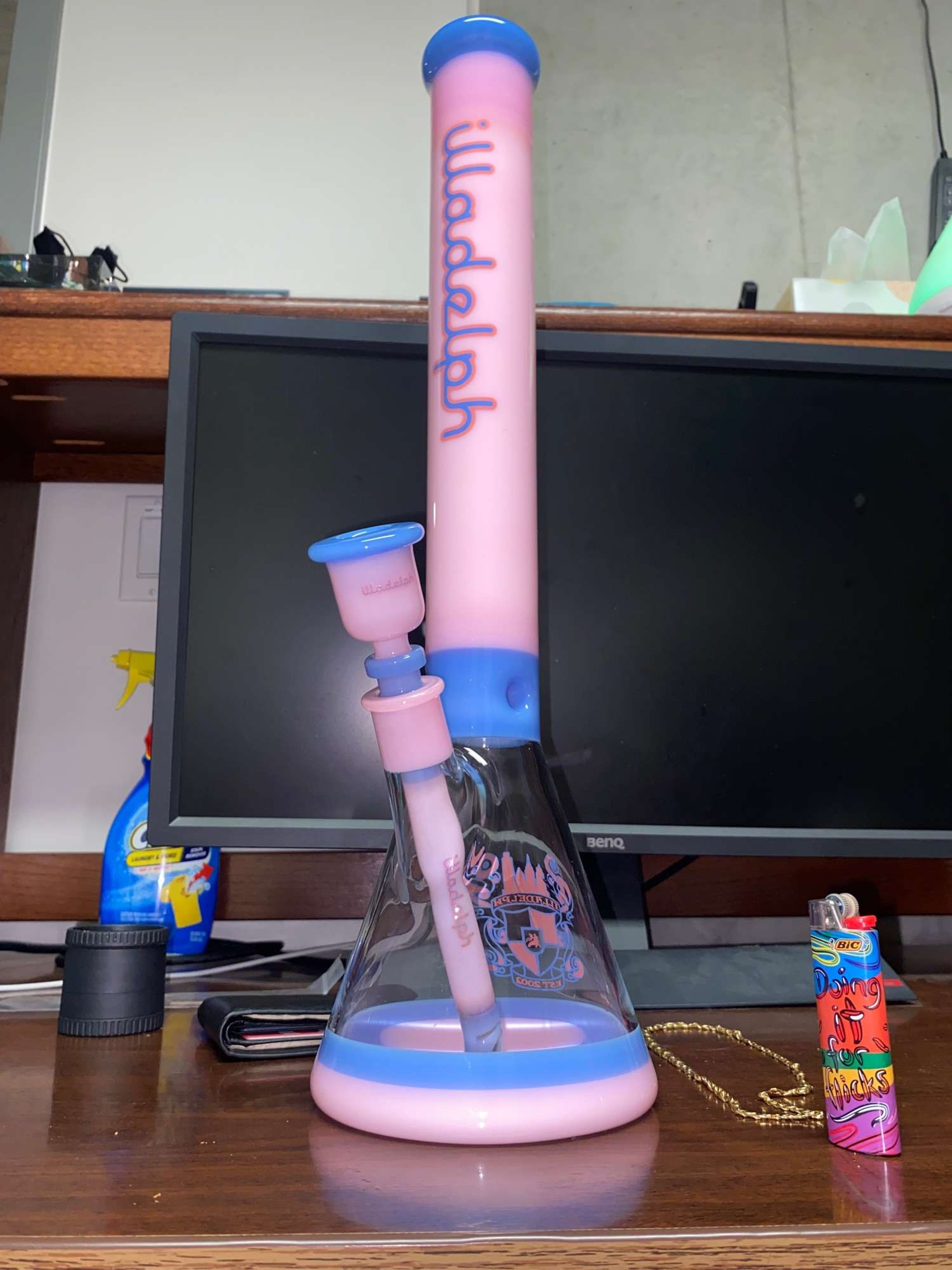 Cotton Candy Medium Beaker image 0