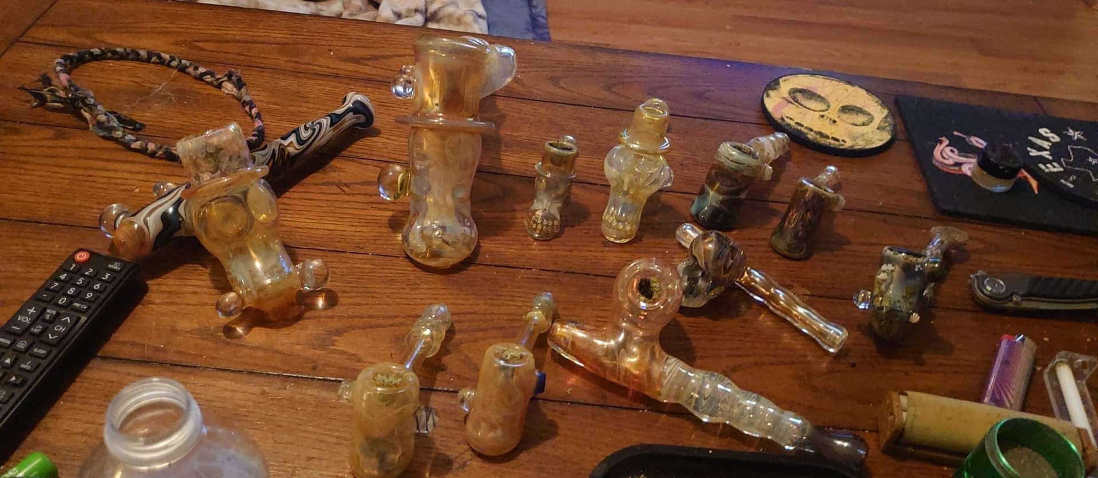 Snodgrass family glass line up for sale image 0