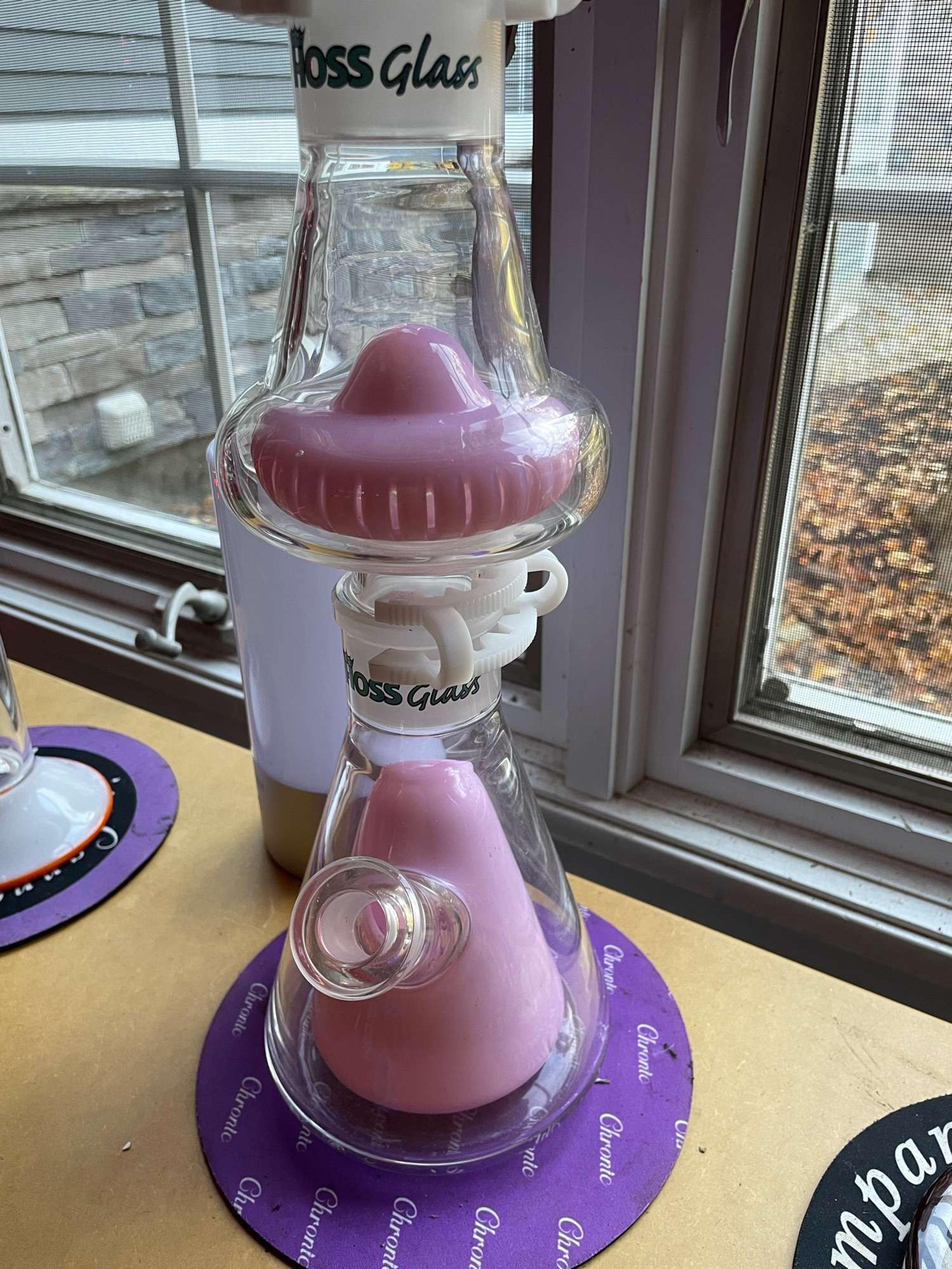 Hoss glass image 0