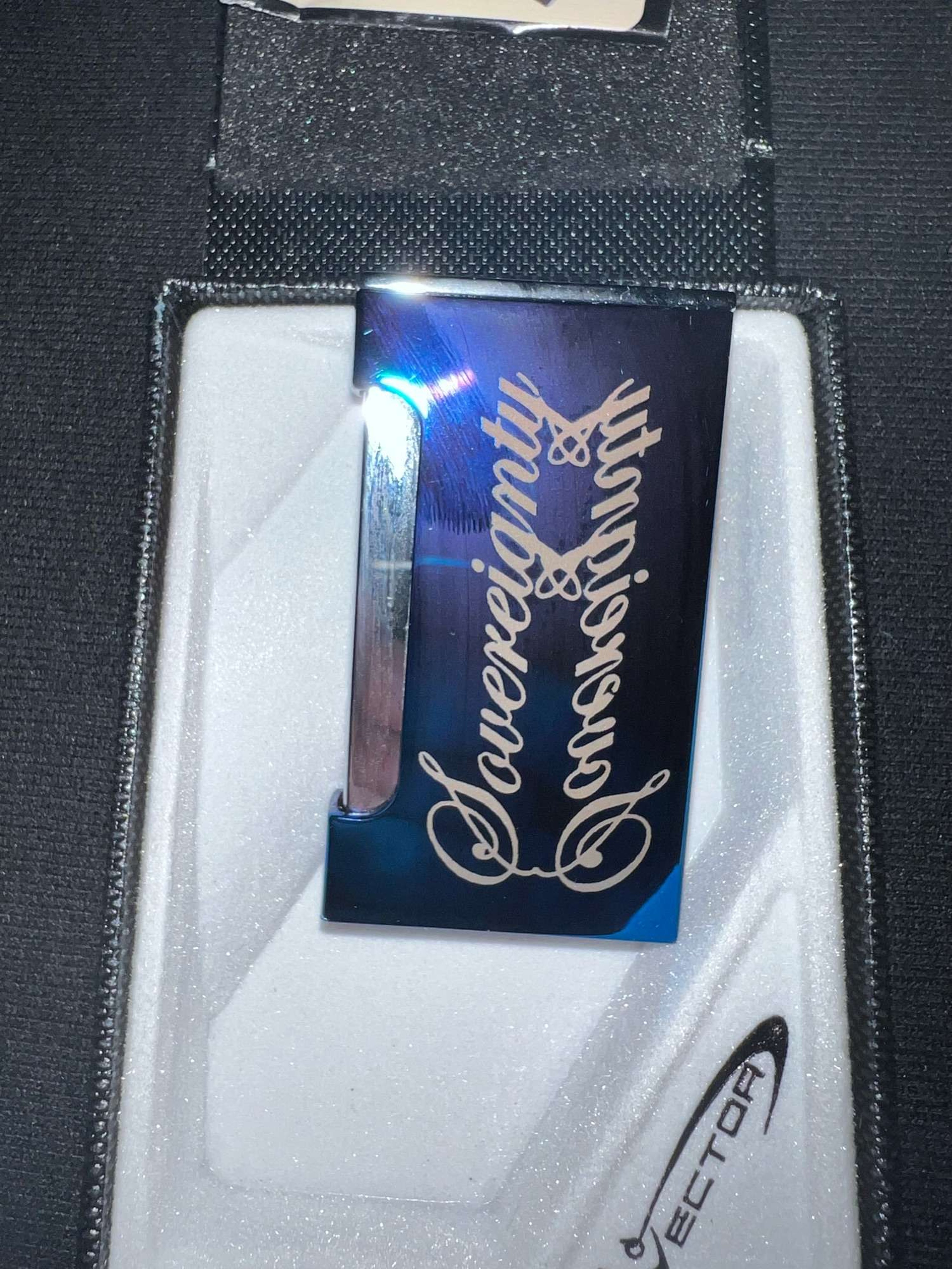 Preview pic of Sovereignty Vector Single Flame Torch