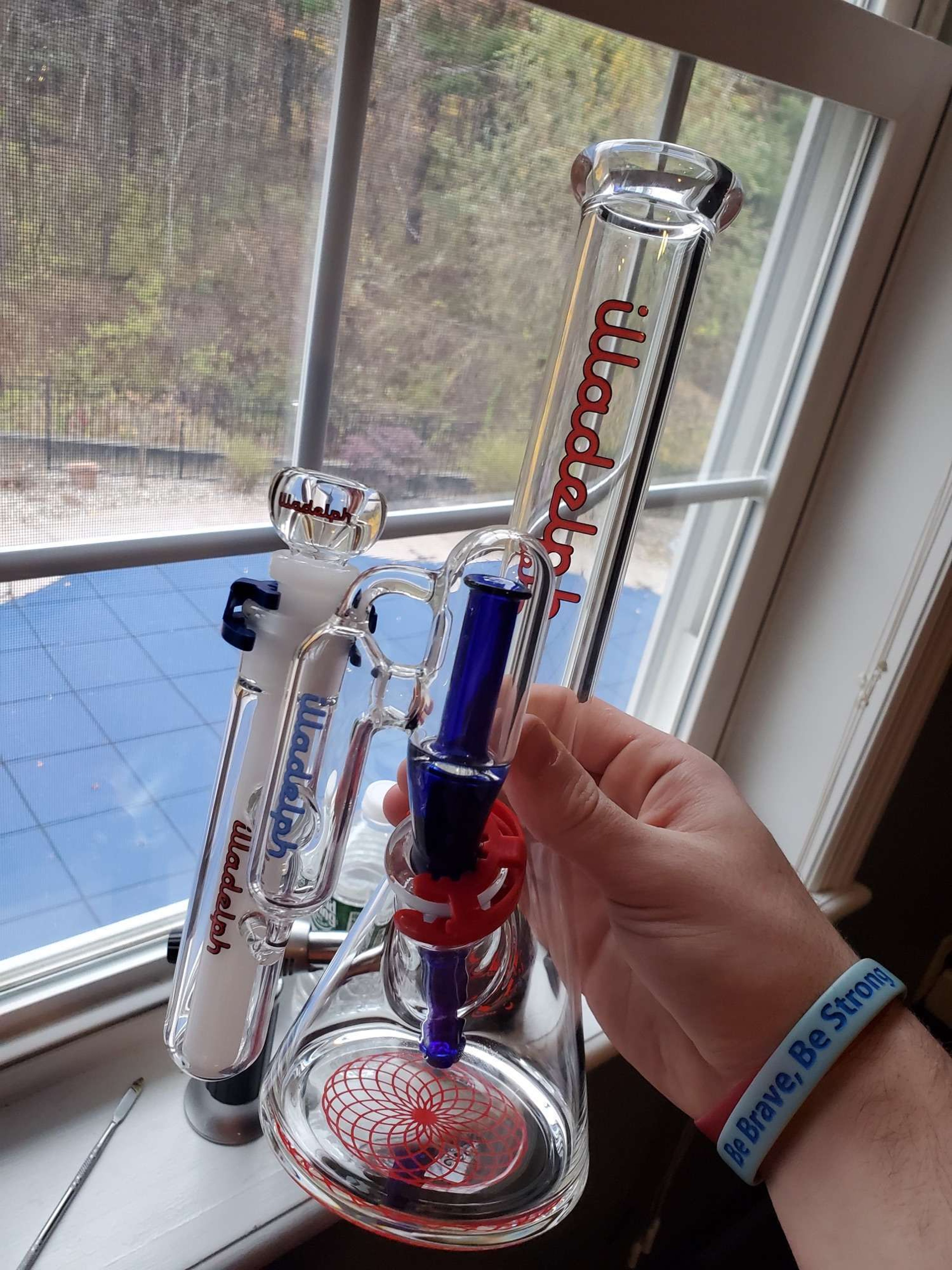 Preview pic of Illadelph red and blue micro set