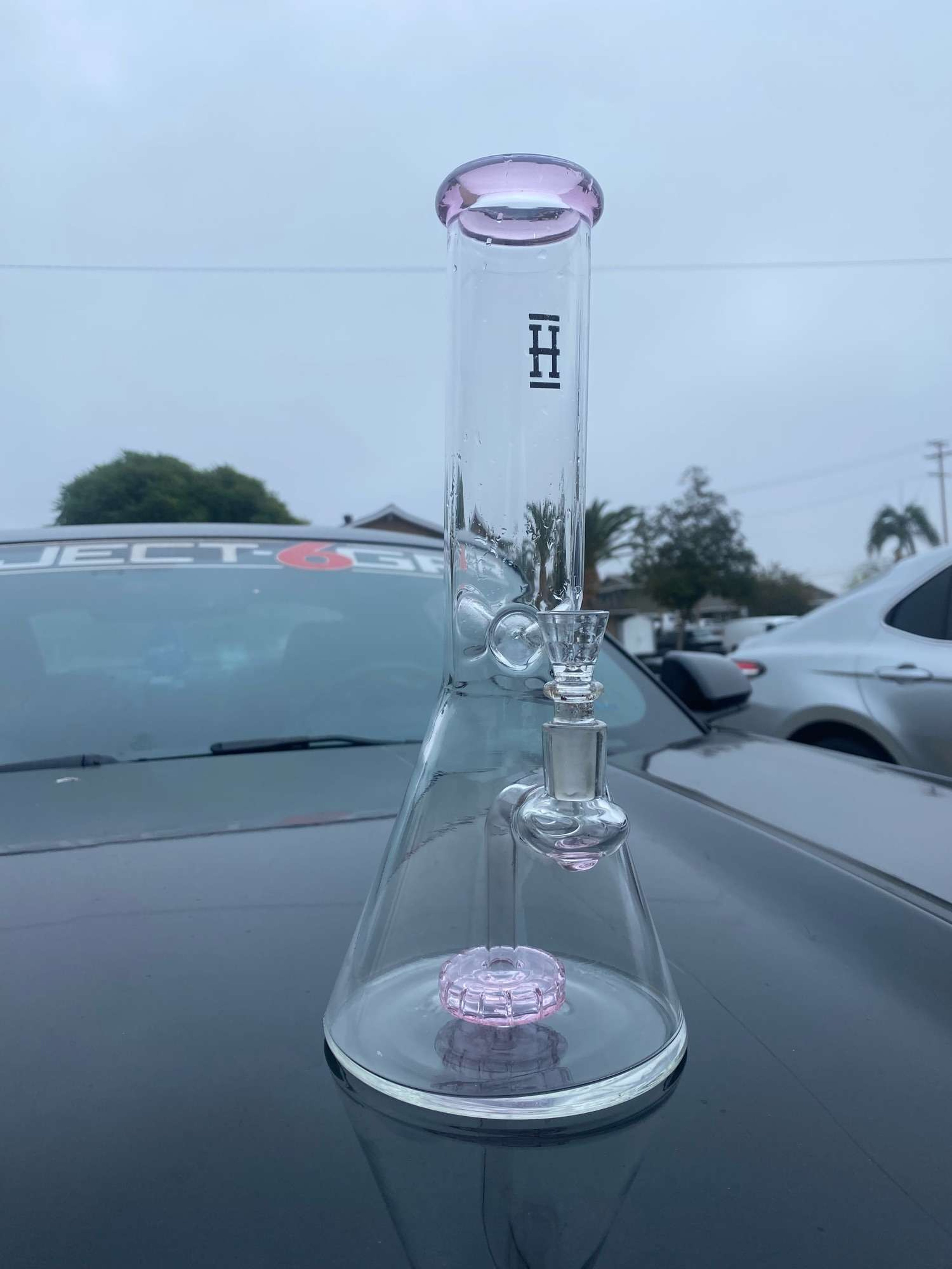 Hemper Beast Bong 12” image 0