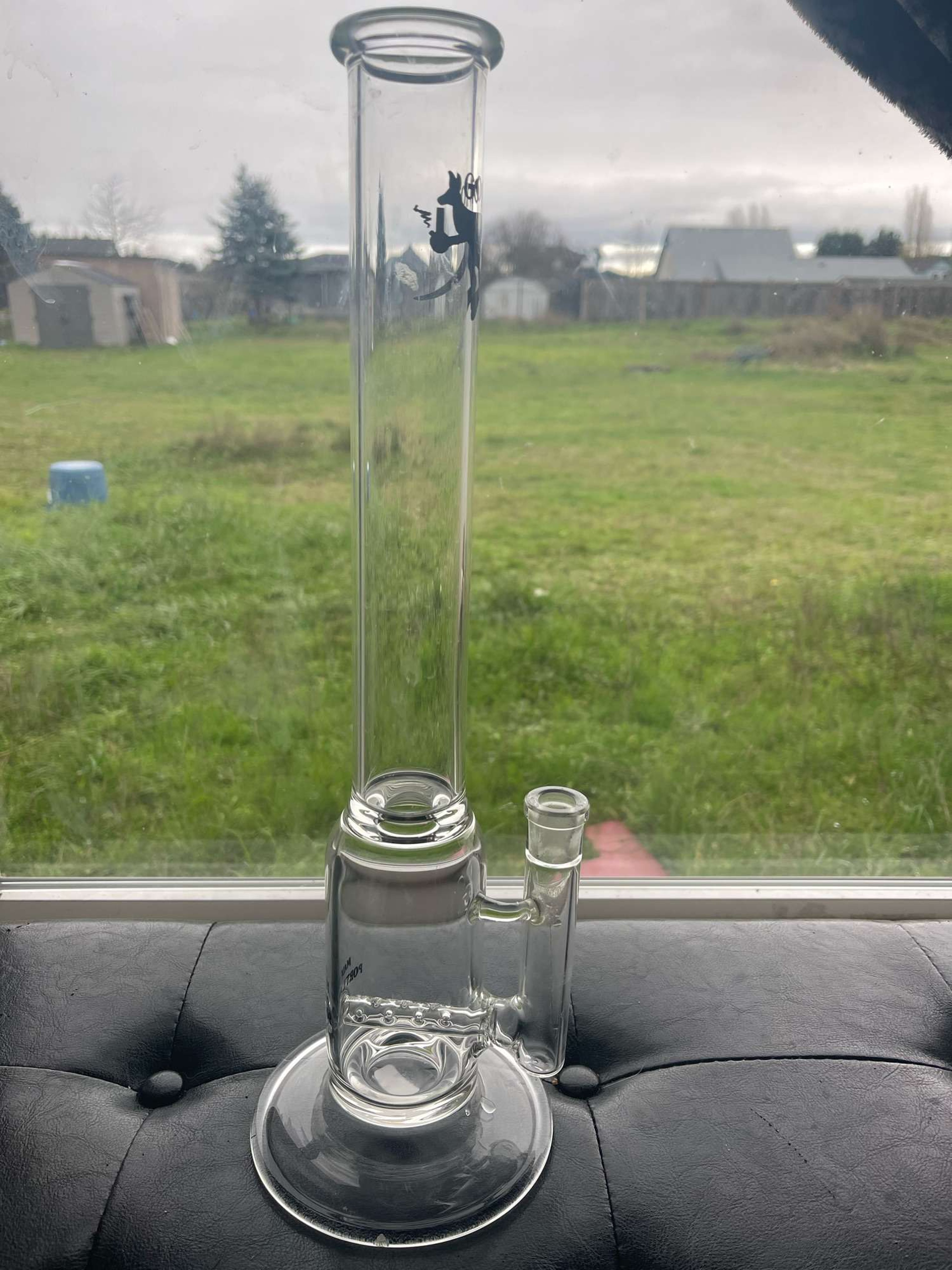 Goo Roo bong image 0