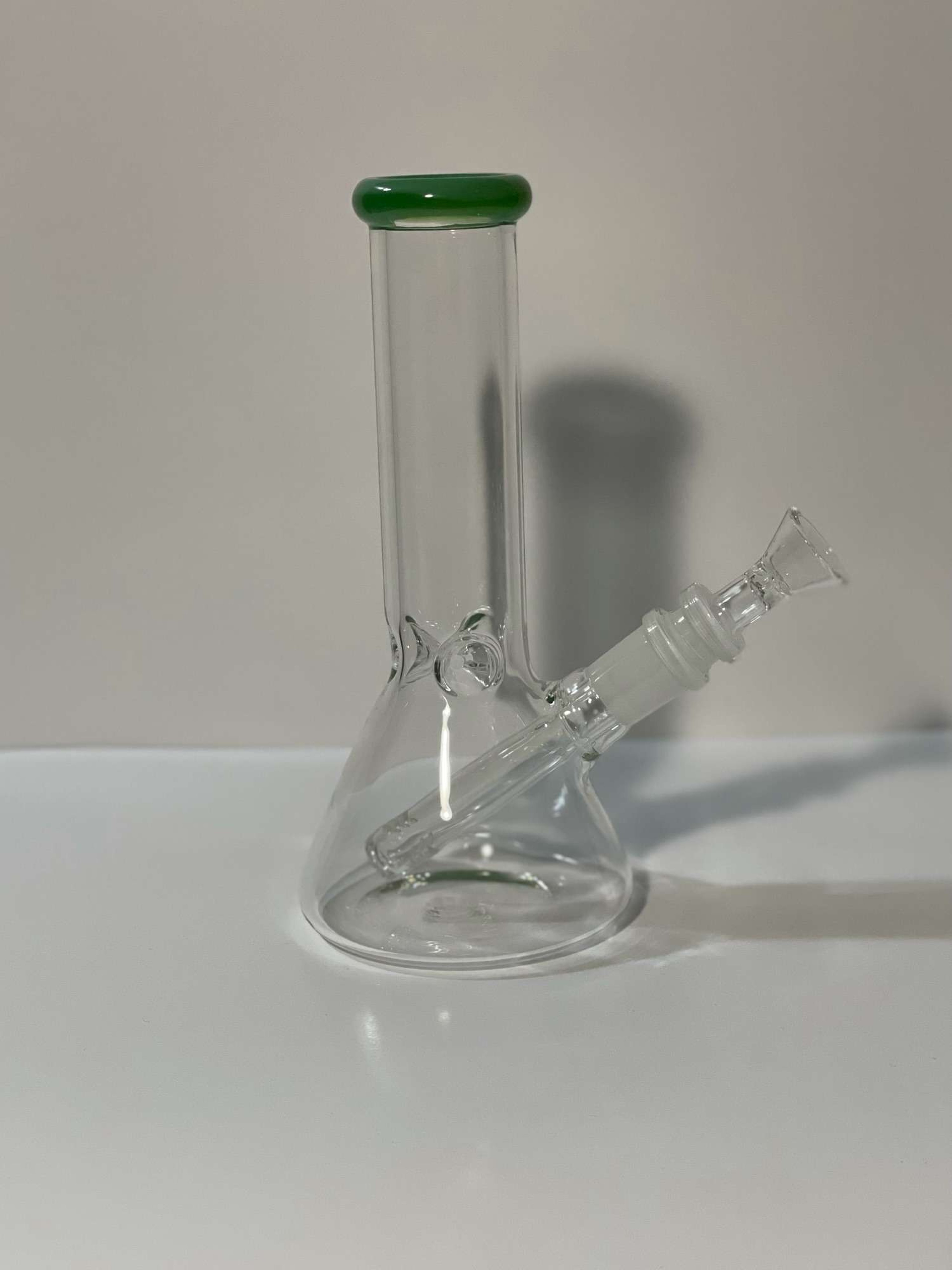 Beaker image 0