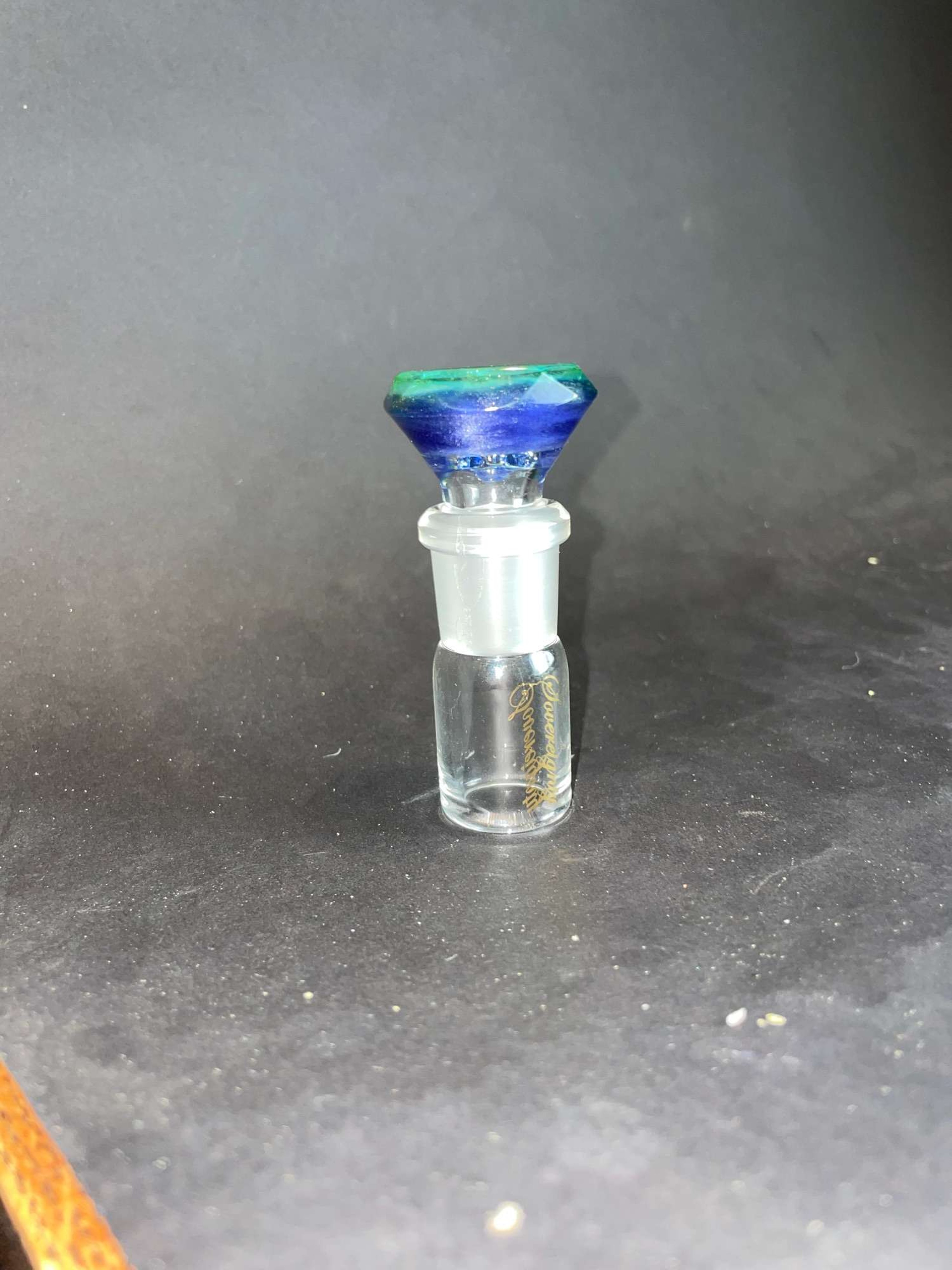 Preview pic of Apix design hornless faceted 4 hole 