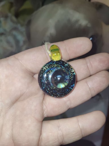Preview pic of AshmeGlass Pendent