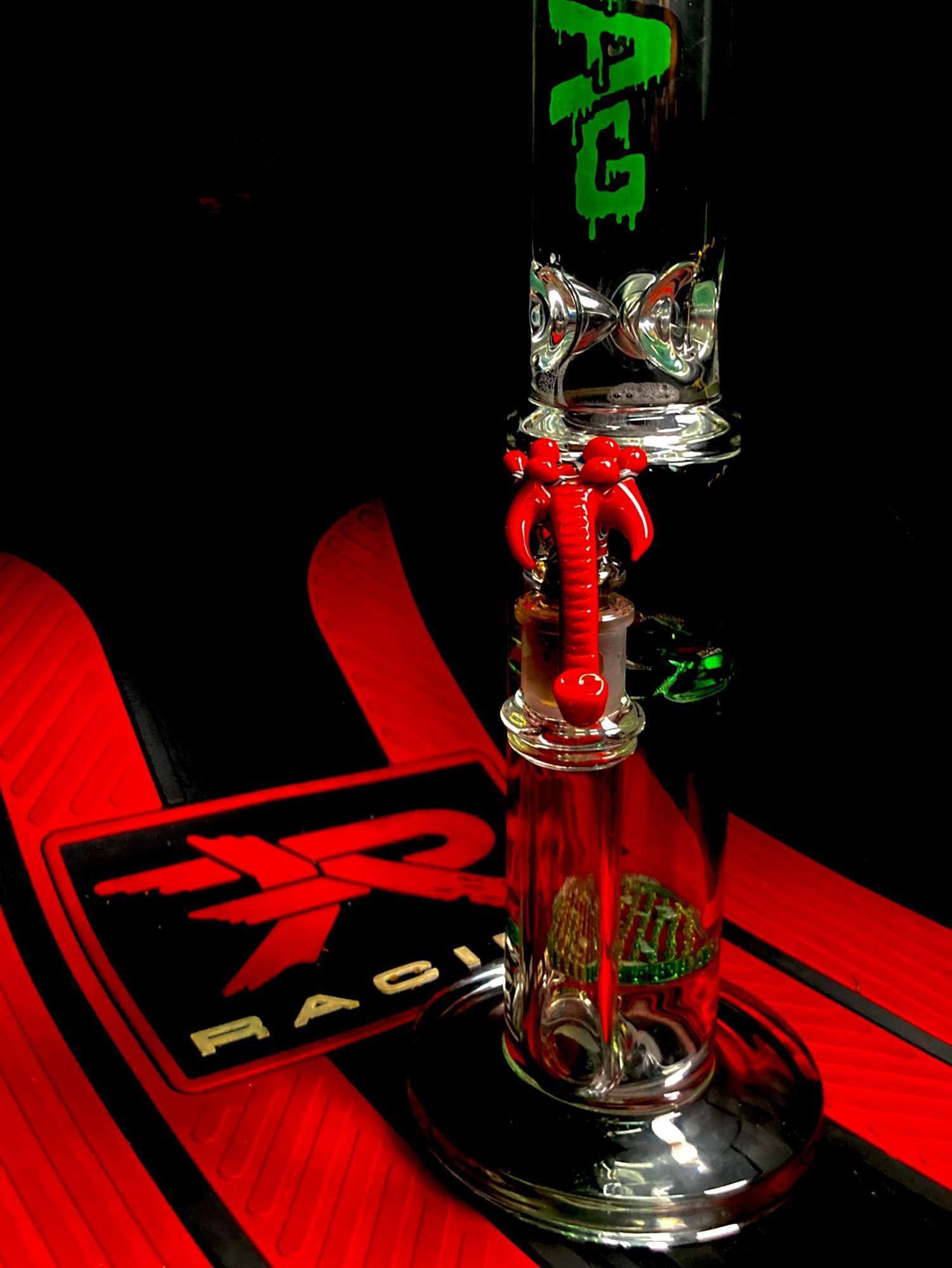 TAG 15’ Straight Tube Single Honey Comb Perc With Splash Guard image 0