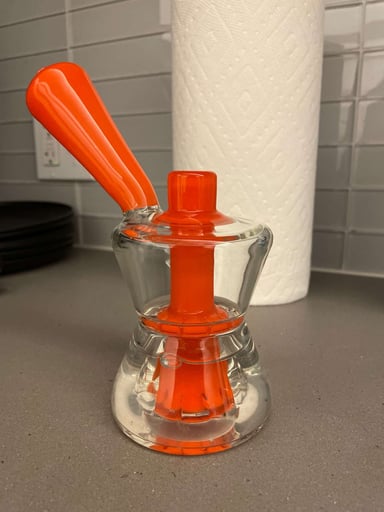 Preview pic of Mini Crystal Cut Perc with OJ Accents by @TerroirGlass / @BatesGlass