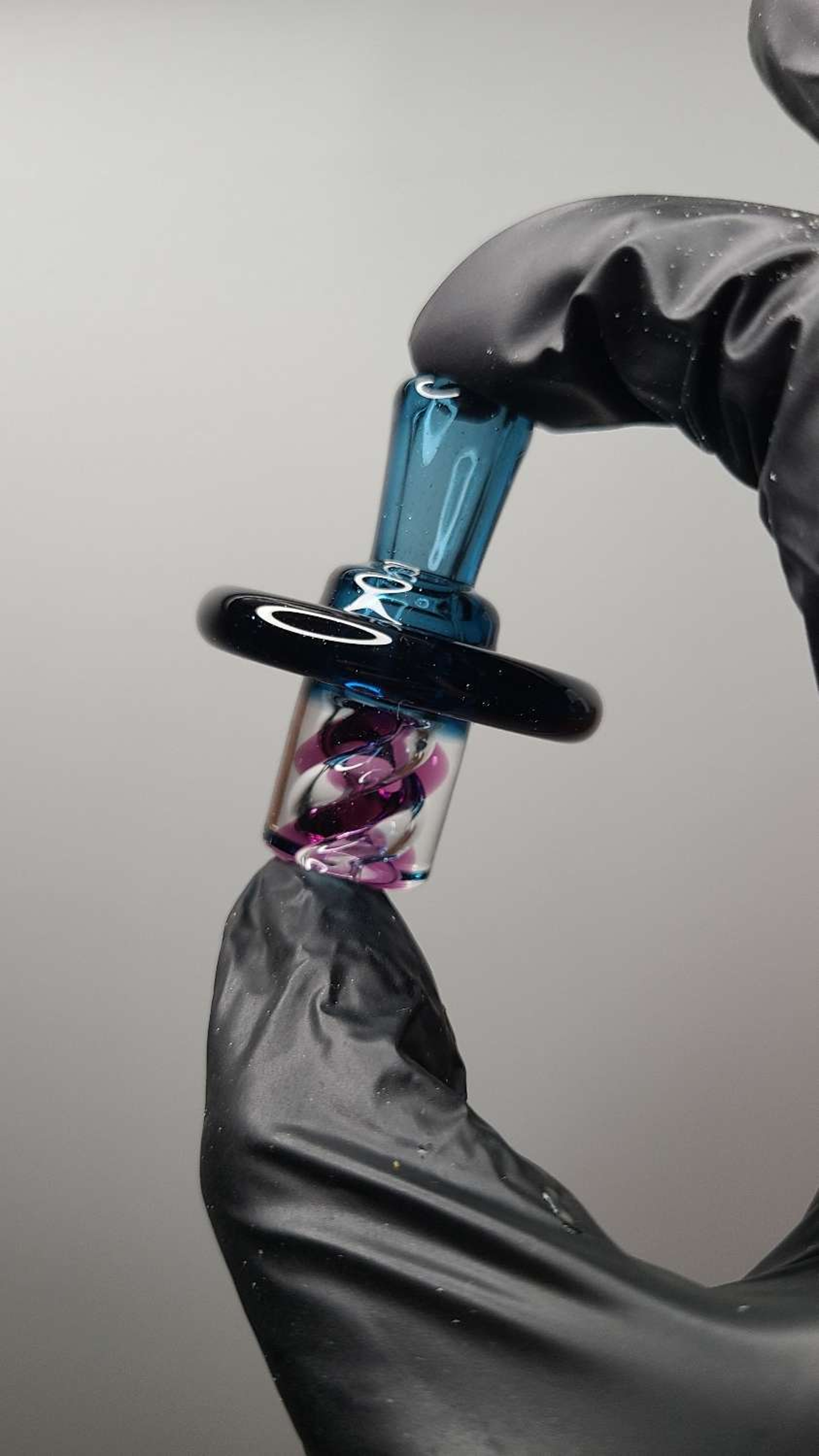 Spider glass spinner cap image 0