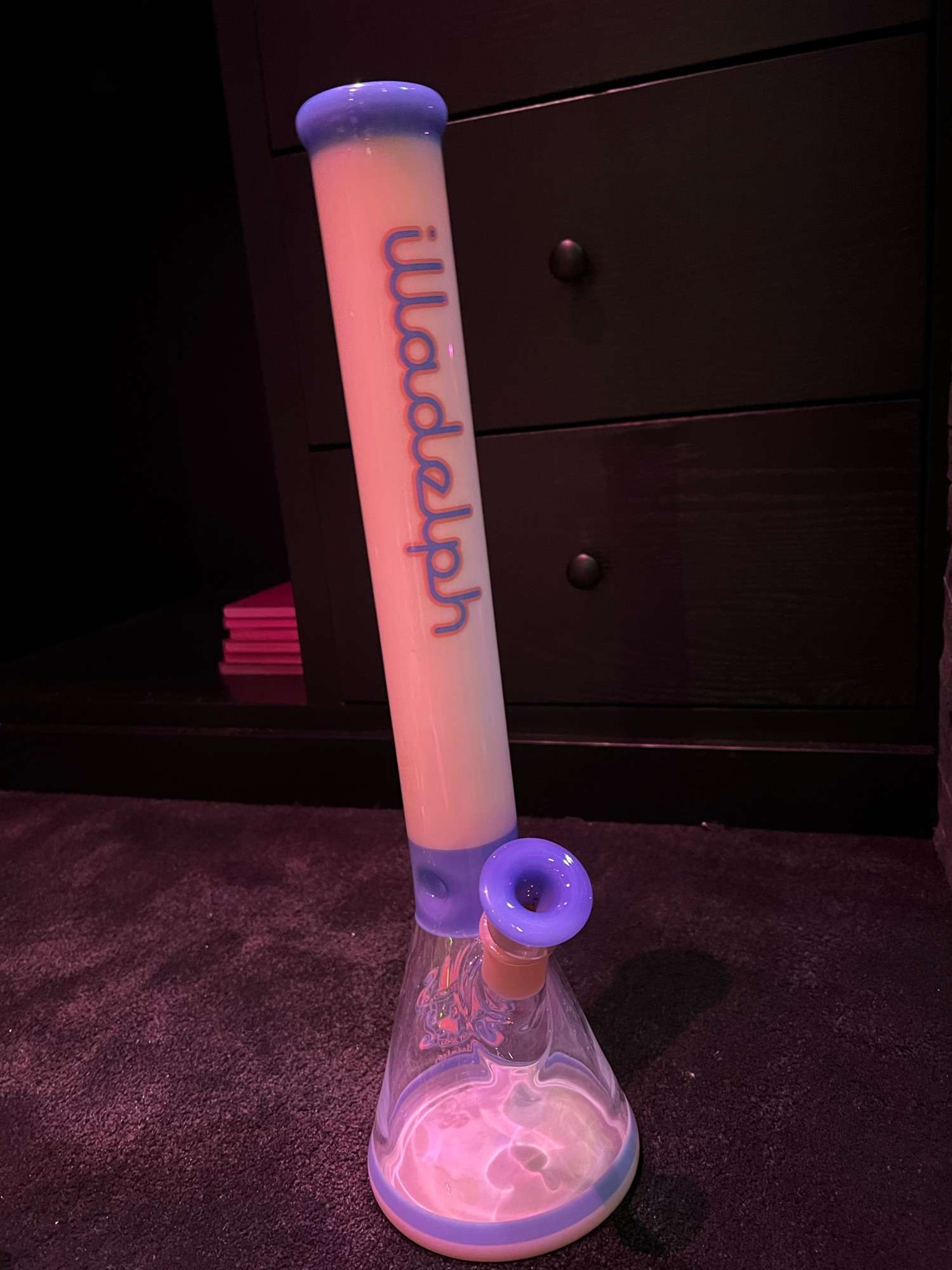 Illadelph Cotton Candy Beaker image 0